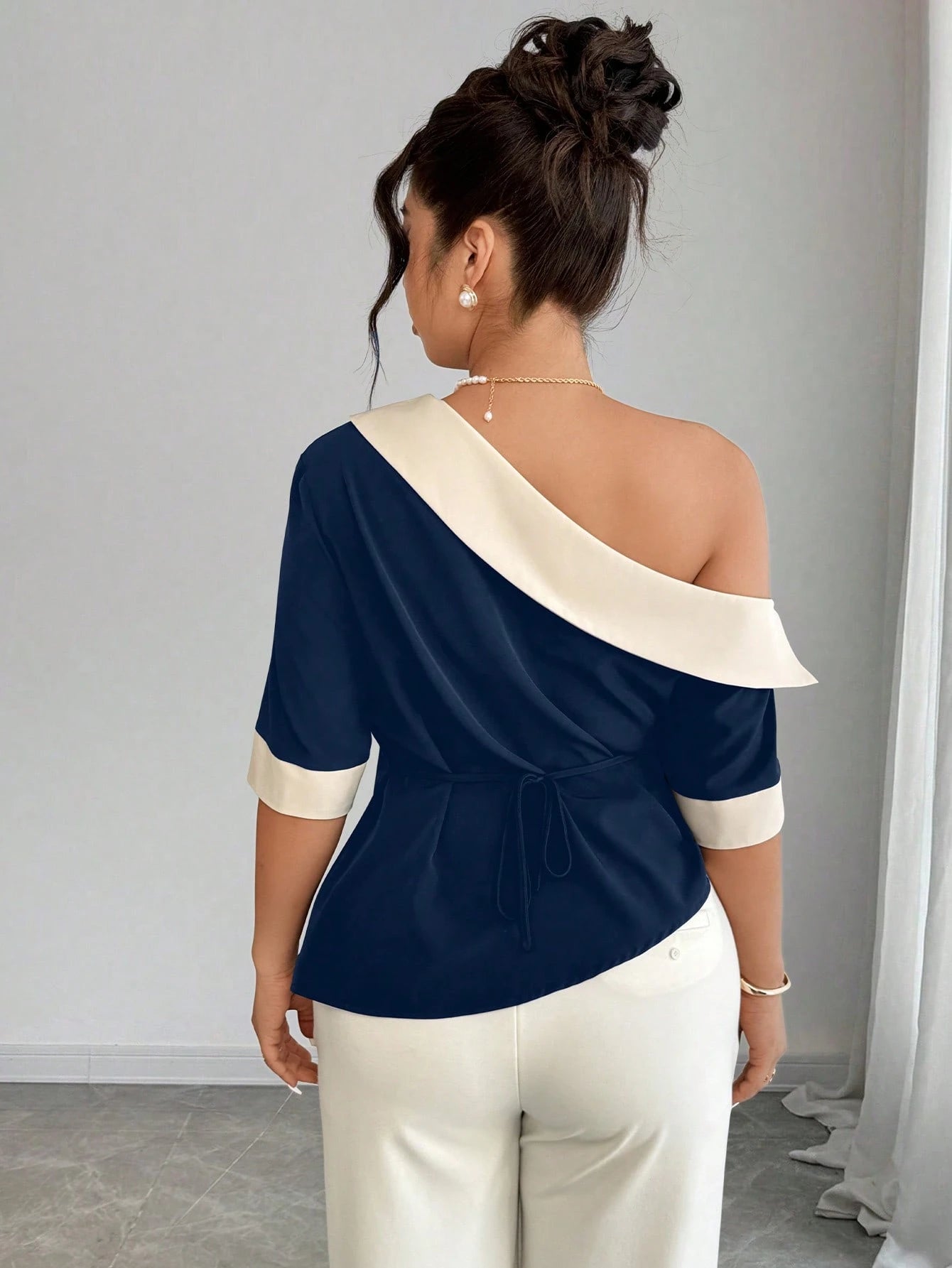 Elenzga Black & White Patchwork Oblique Shoulder Cinched Waist Plus Size Casual Top, Spring/Summer