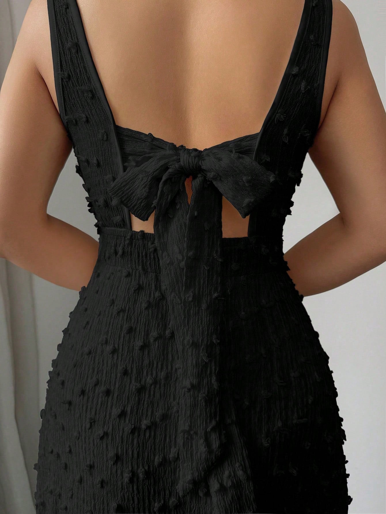 Elenzga New Sleeveless Square Neck Textured Knit Dress With Open Back Bow Tie Design, Elegant Fitted Party Dress