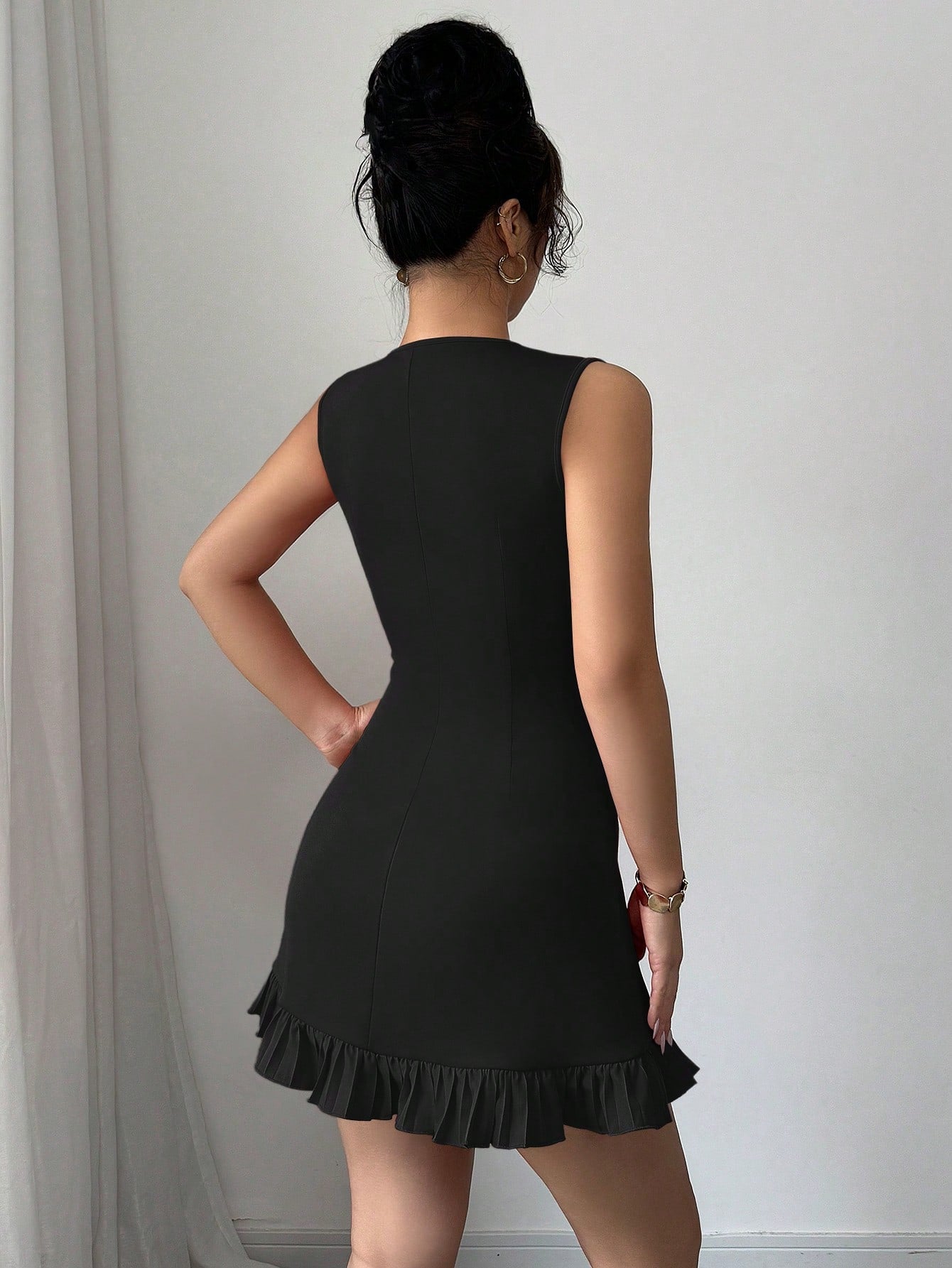 Elenzga Women Black Summer Elegant Round Neck Bowknot Design Sleeveless Fitted Hem Splice Pleated Mini Dress,Versatile Commuting Date Party Refined Dress