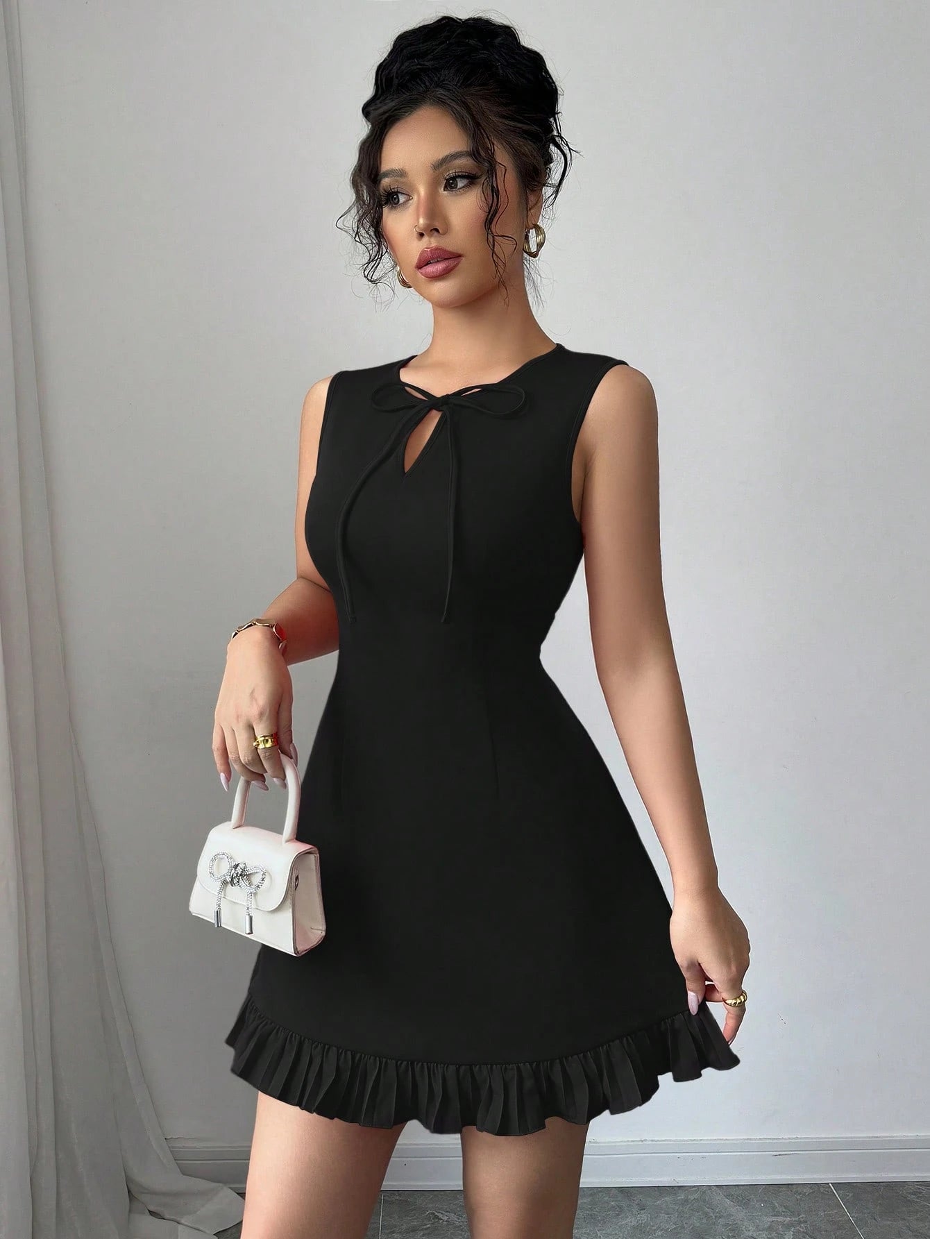 Elenzga Women Black Summer Elegant Round Neck Bowknot Design Sleeveless Fitted Hem Splice Pleated Mini Dress,Versatile Commuting Date Party Refined Dress