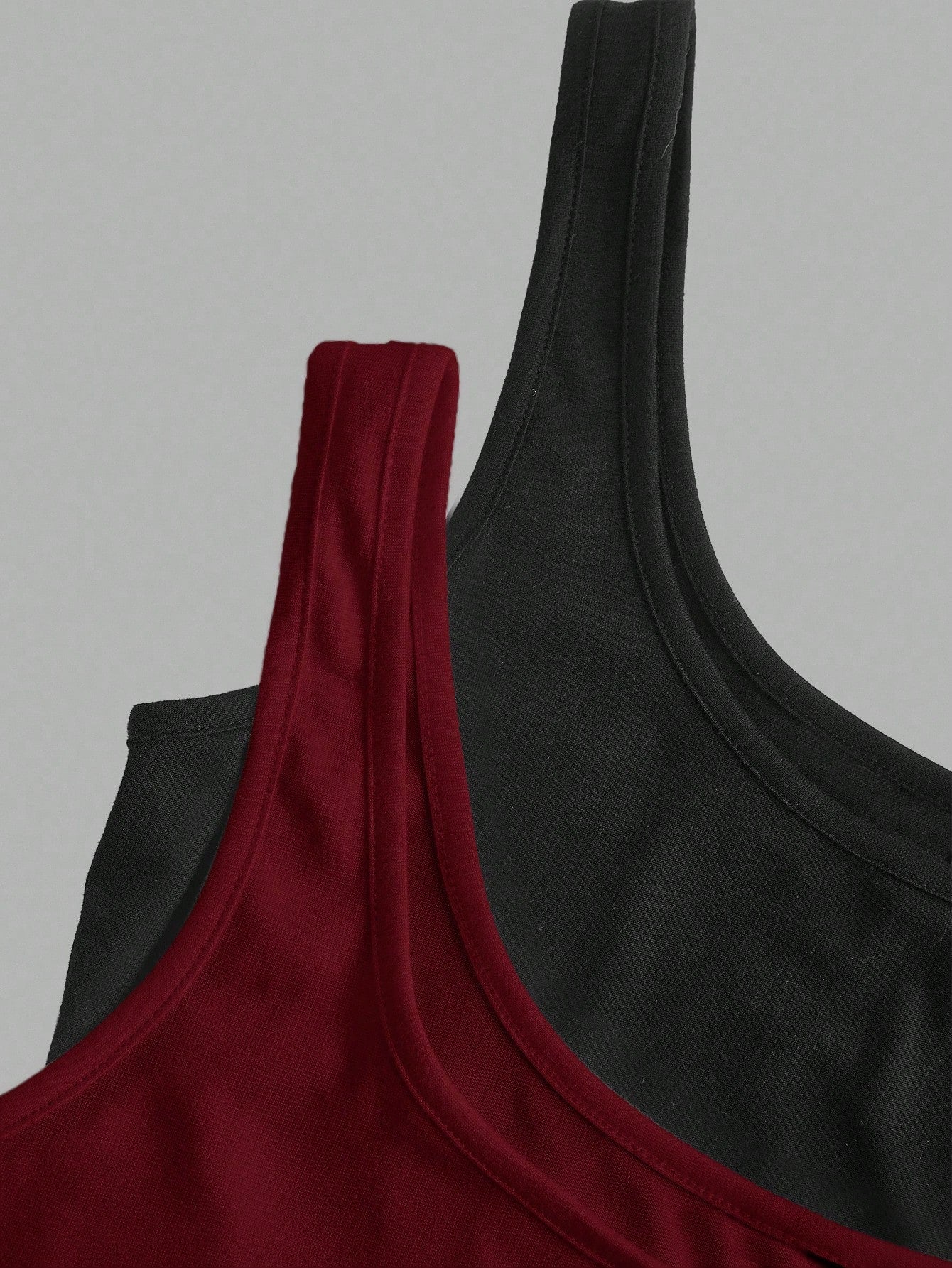 EMERY ROSE 2pcs Plus Size Women Vacation Casual Black & Burgundy Scoop Neck Ruched Waist Bodycon Tank Top Set, Suitable For Daily Wear, Versatile, Y2K