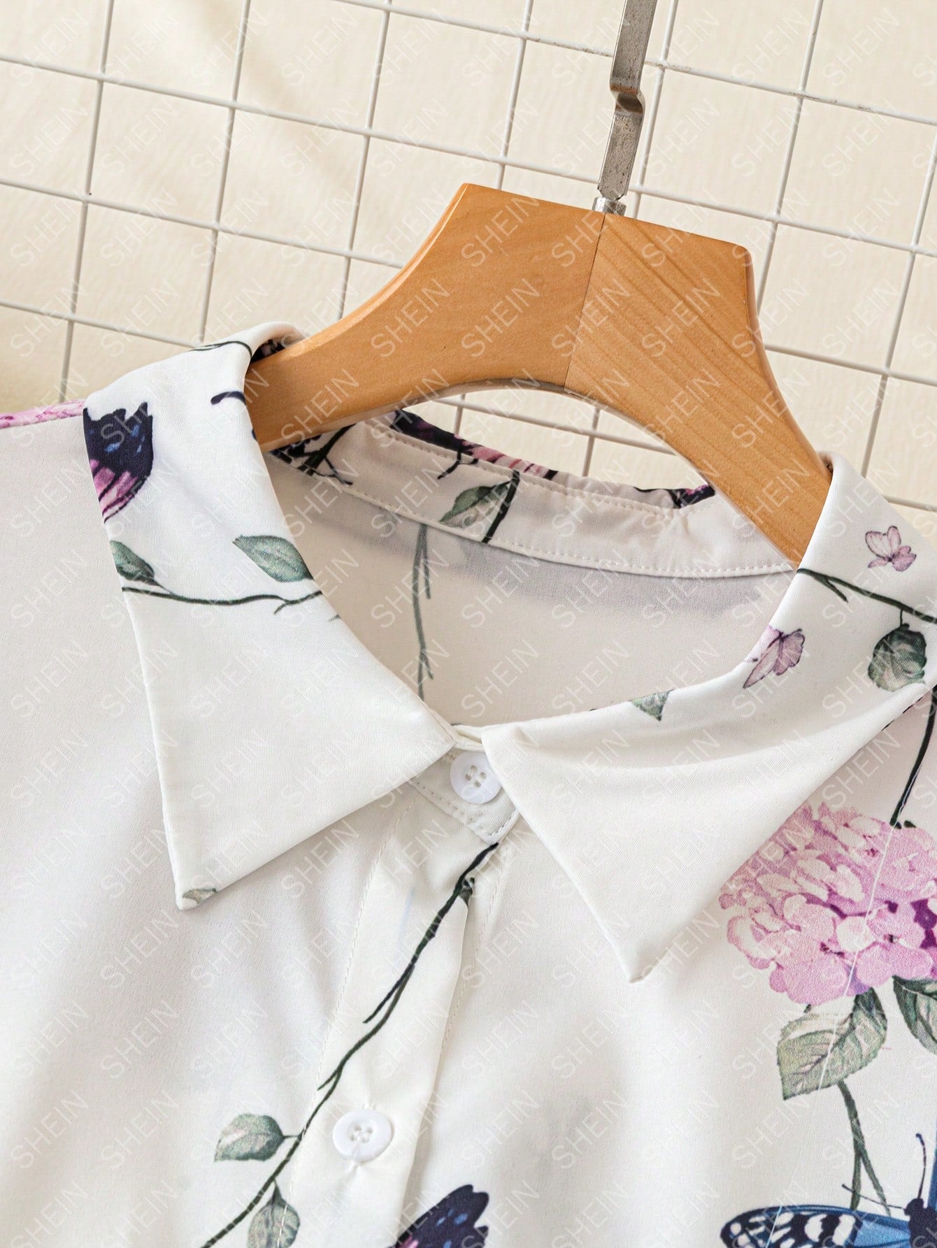 EMERY ROSE Plus Butterfly Print Drop Shoulder Shirt Fall