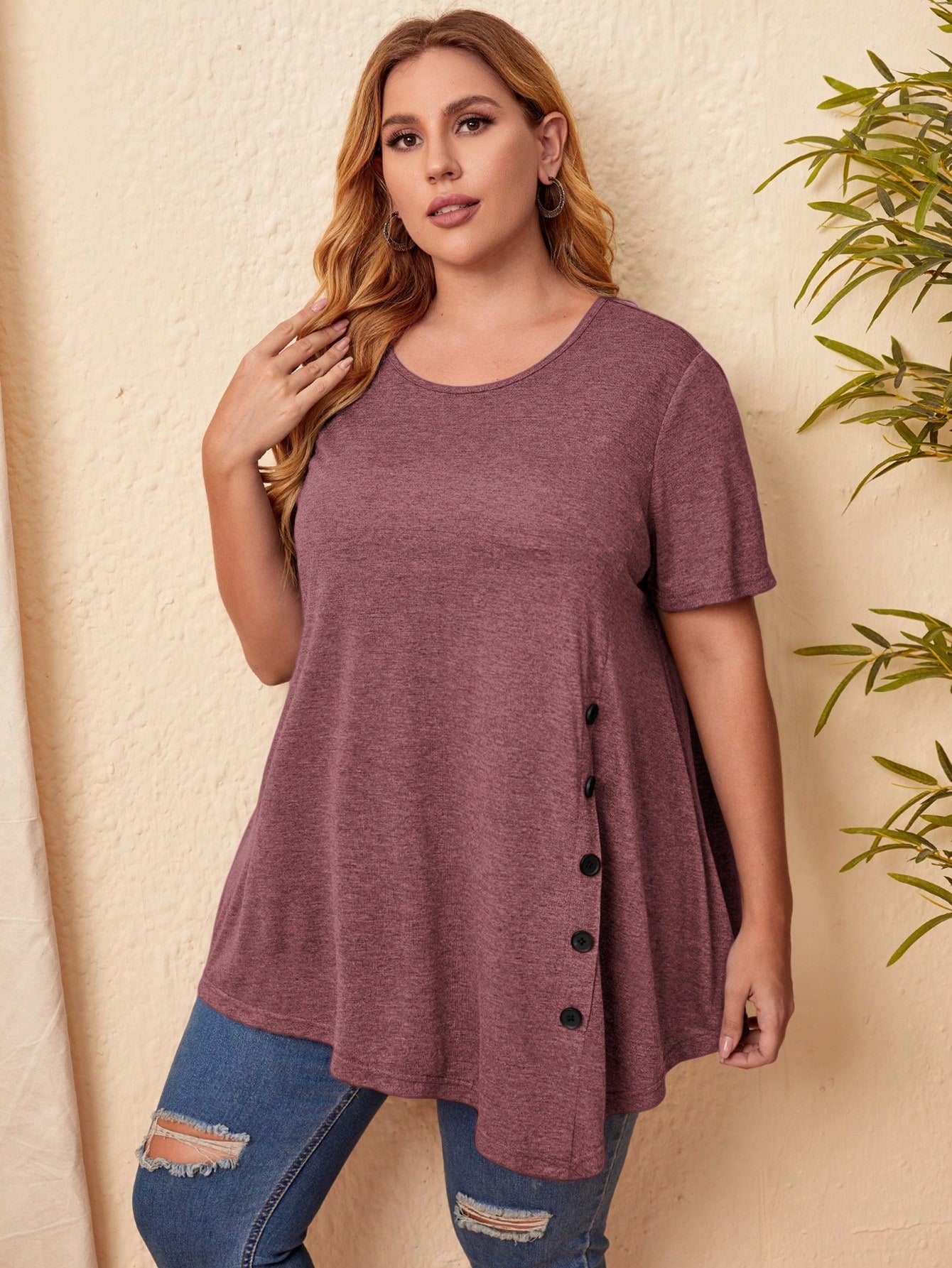 EMERY ROSE Plus Button Detail Asymmetrical Hem Tee
