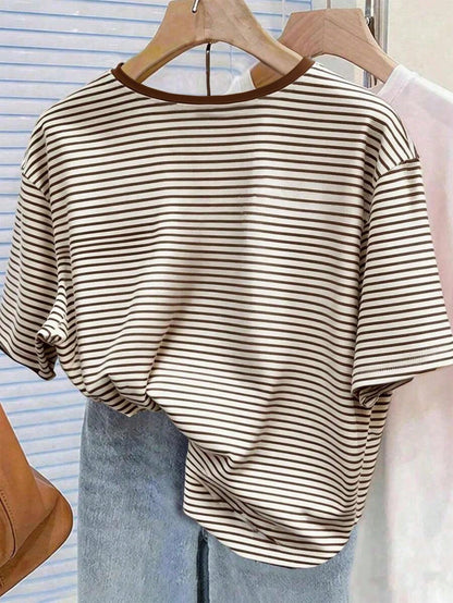EMERY ROSE Plus Size Striped And Bow Digital Print,Fashionable Minimalist Women's Regular V-Neck T-Shirt, Gift For Friends