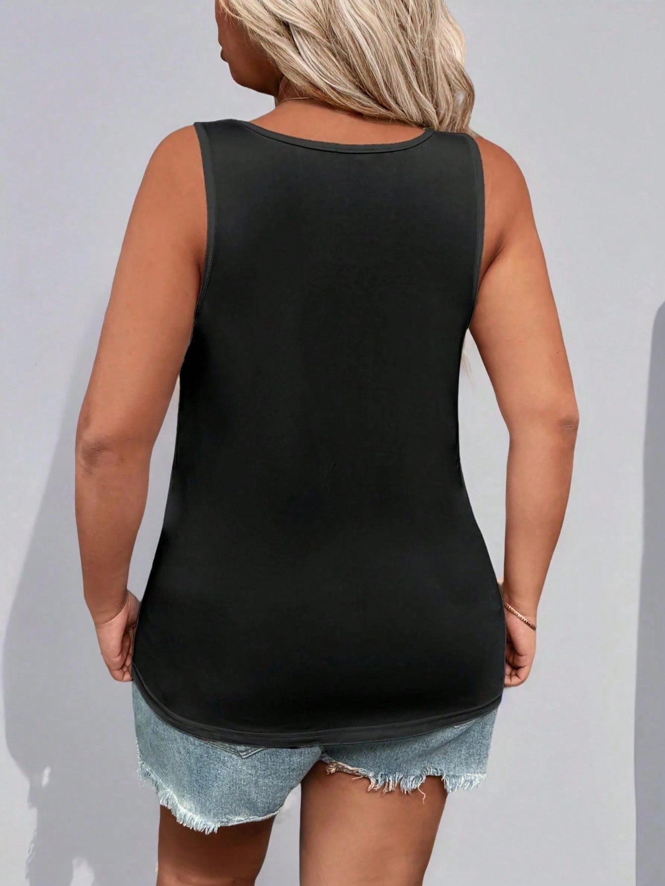 EMERY ROSE Plus Size Summer Casual Simple Solid Color Black Tank Top