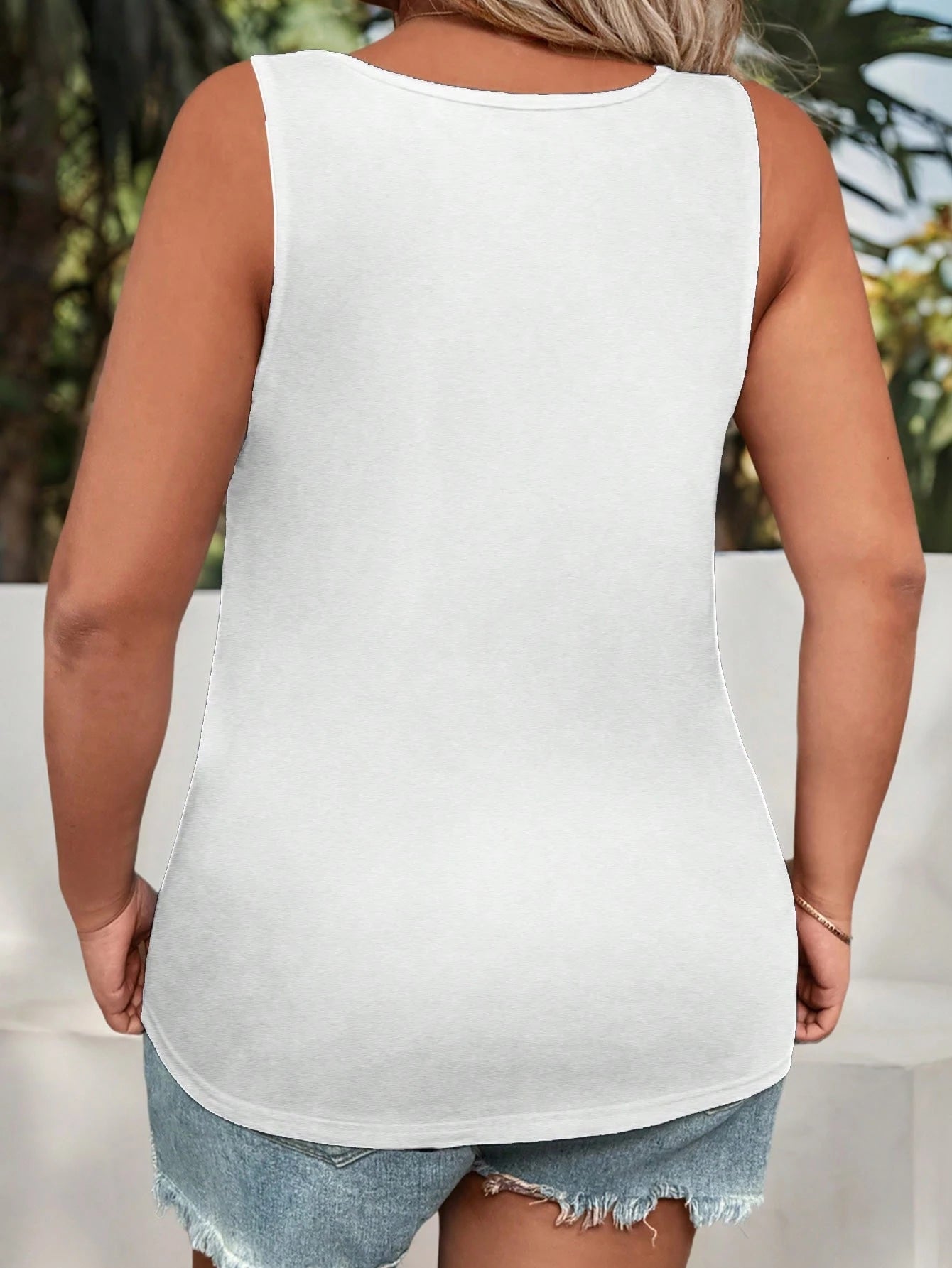EMERY ROSE Plus Size Summer Casual Simple Solid Color Black Tank Top