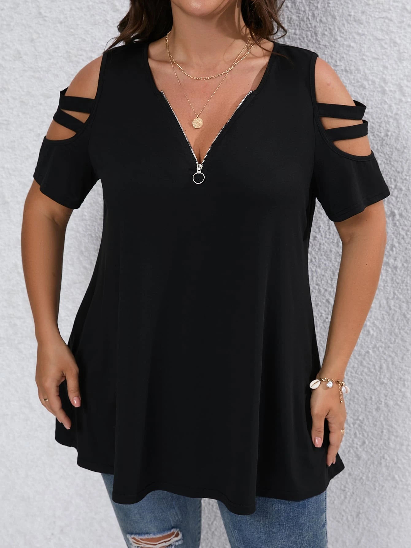 EMERY ROSE Plus Size V-Neck Zipper Decor Knit Off Shoulder Short Sleeve Casual & Work T-Shirt