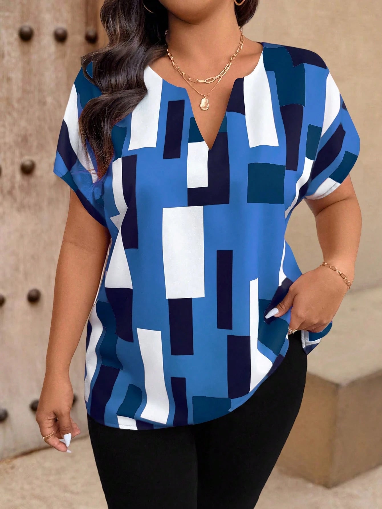 EMERY ROSE Plus Size Women Casual Geometric Print Flat Collar Shirt, Short Sleeve Top