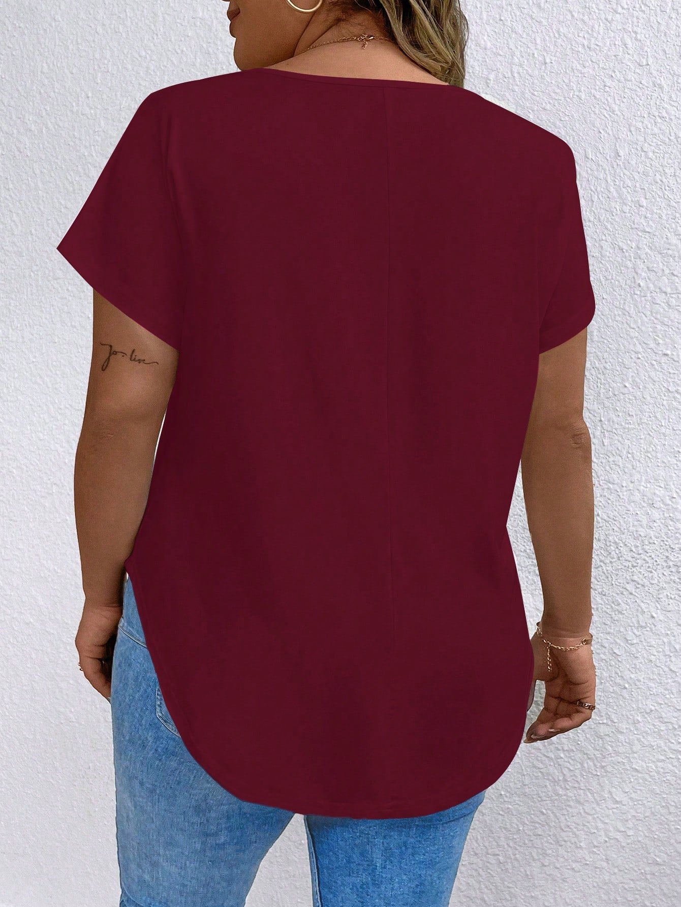 EMERY ROSE Plus Size Women's Solid V-Neck Casual Versatile Daily Short Sleeve T-Shirt