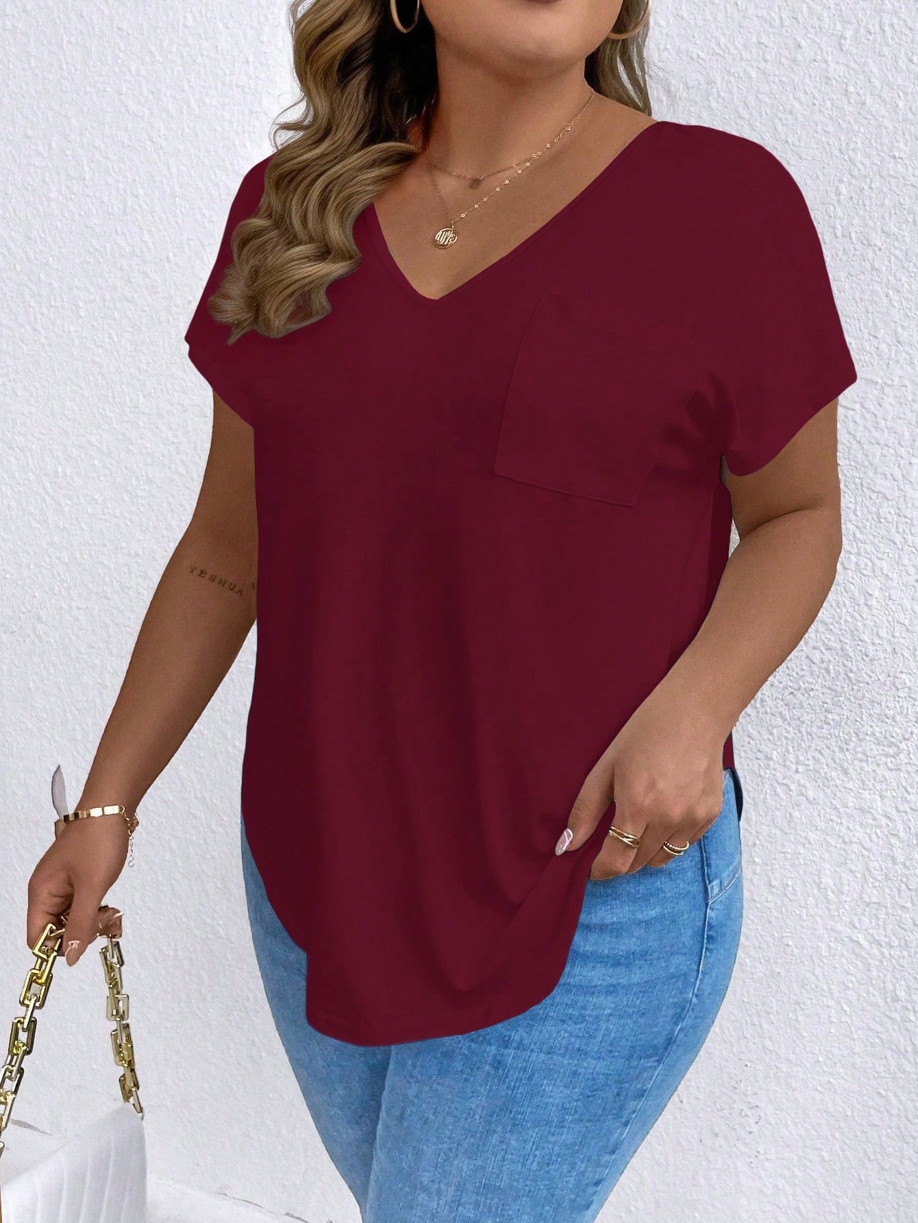 EMERY ROSE Plus Size Women's Solid V-Neck Casual Versatile Daily Short Sleeve T-Shirt
