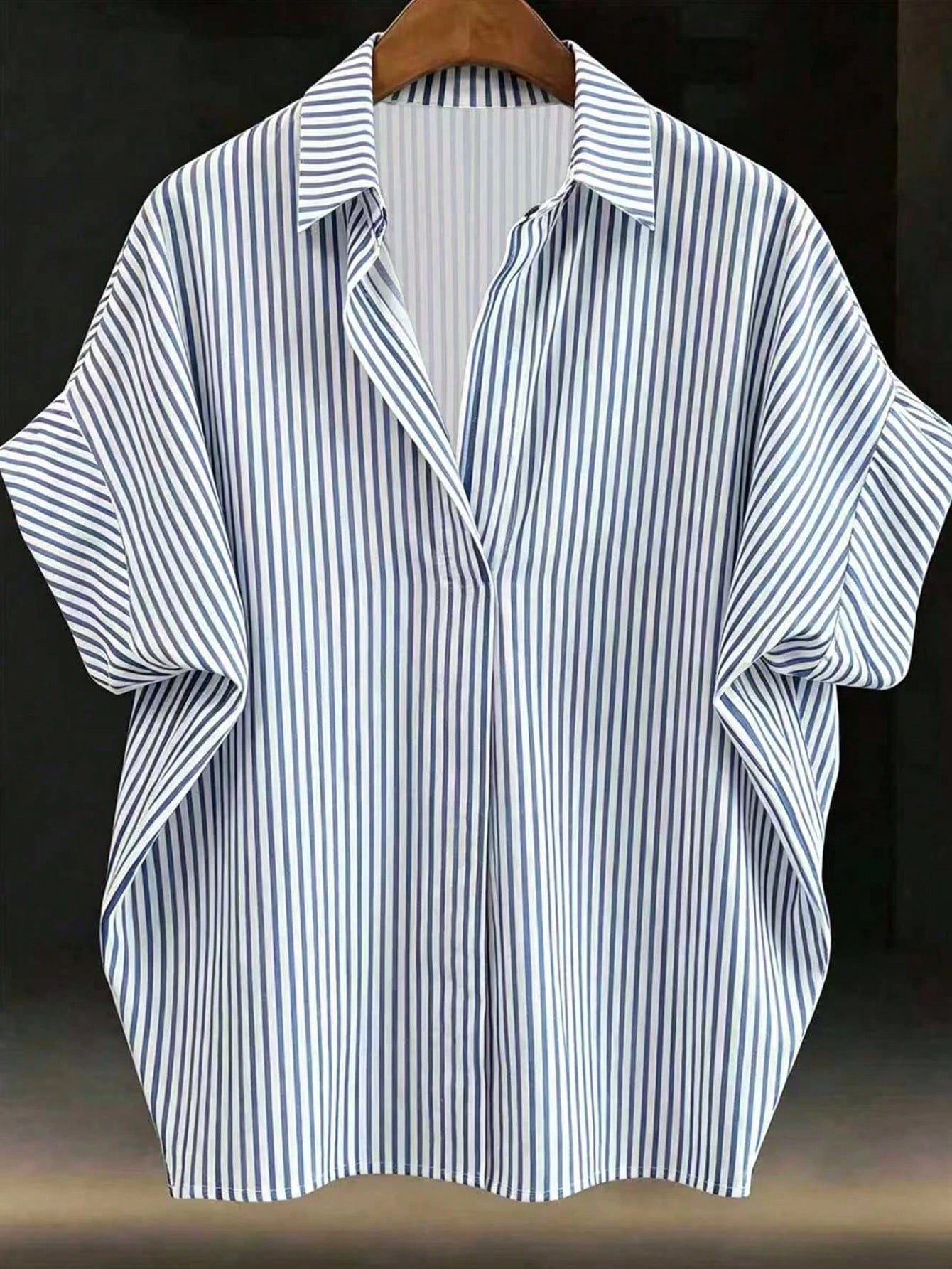EMERY ROSE Plus Size Women Striped Batwing Short Sleeve Casual Blouse
