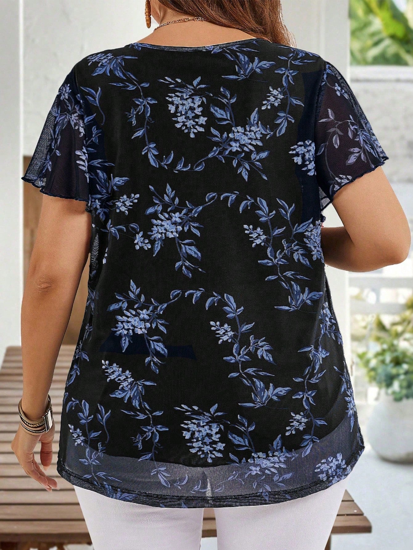 EMERY ROSE Plus Size Women Summer Short Sleeve Floral Print Tunic Blouse, Indigo Blue For Holiday, Vacation Simple And Fashionable Everyday Wear, Flower, Spring