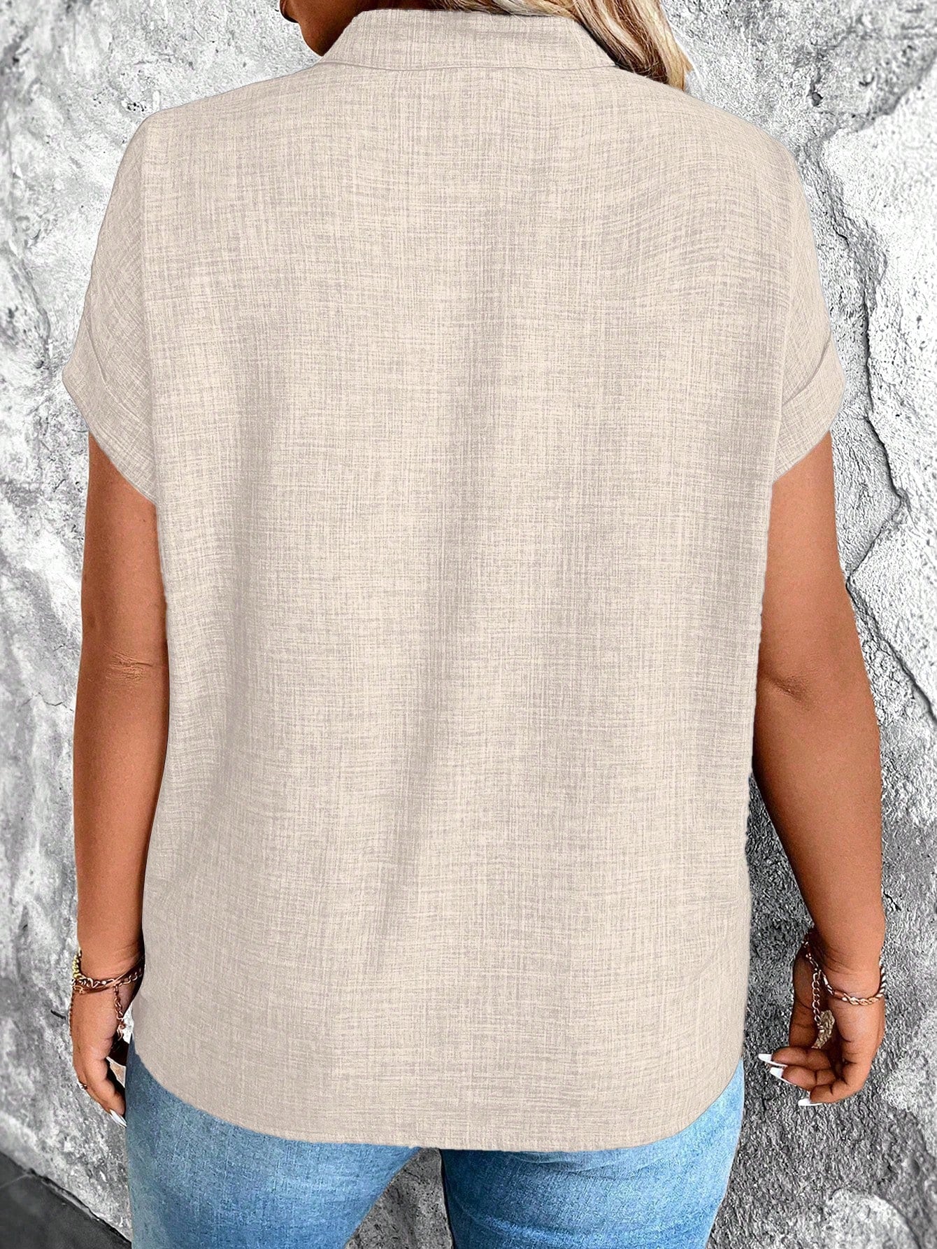 EMERY ROSE Plus Size Women Summer Solid Color Notch V-Neck Bat Short Sleeve Loose Shirt