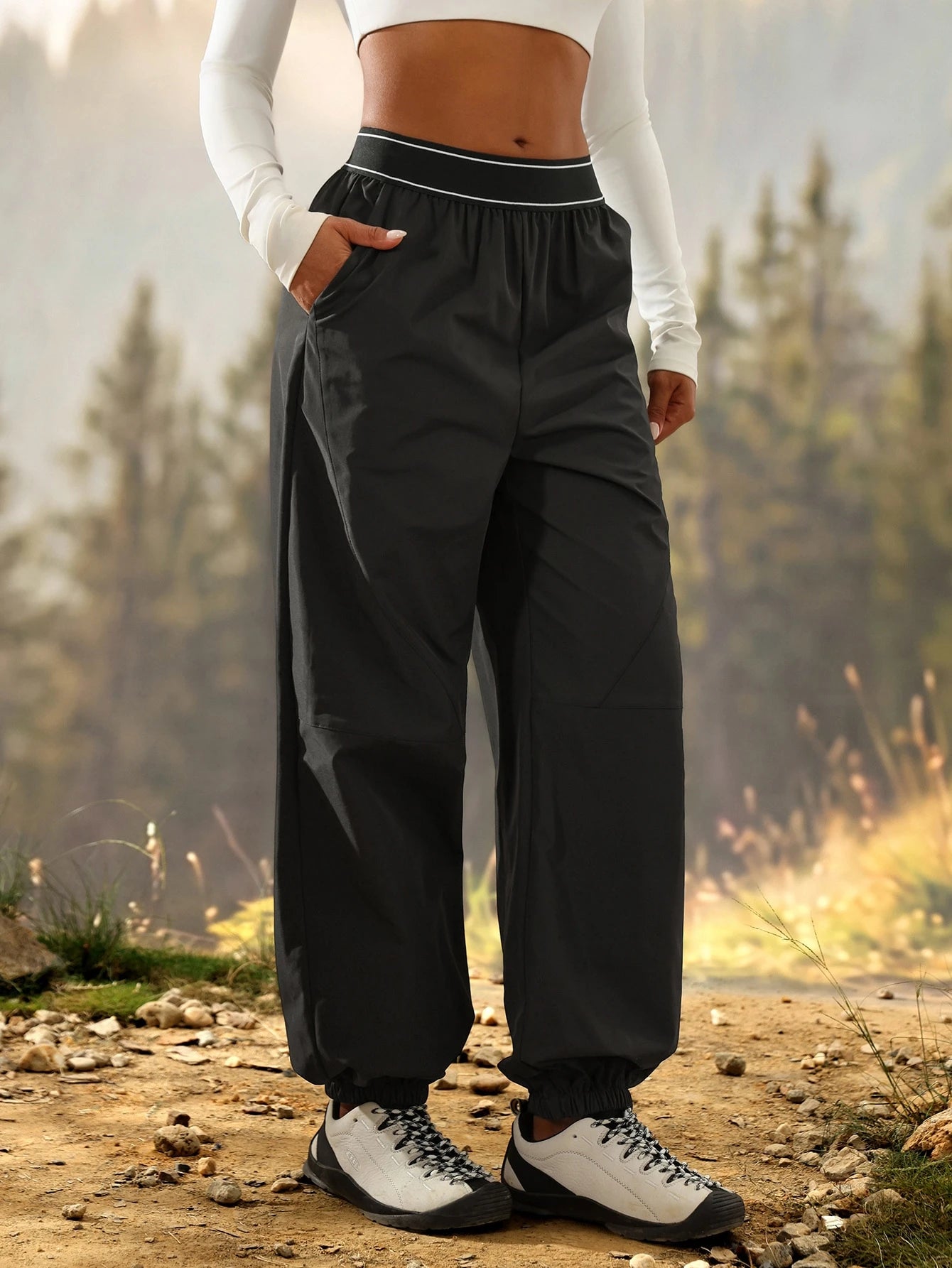 Exploreva Contrast Tape Slant Pocket Outdoor Pants