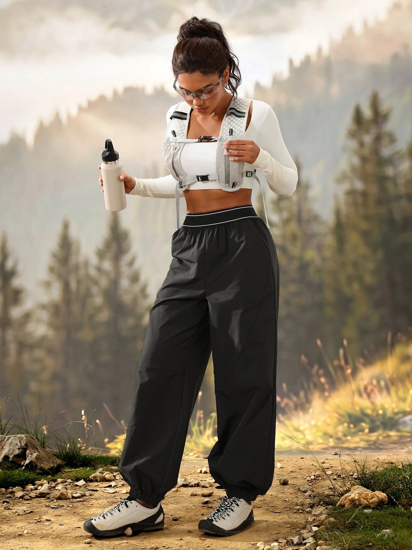 Exploreva Contrast Tape Slant Pocket Outdoor Pants