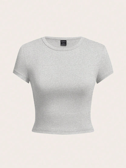 EZwear 4pcs Women Casual Solid Color Round Neck Plus Size Short Sleeve T-Shirts, Suitable For Summer Basics Tops Basic Tees 3 Pack Cropped Plain Tshirts