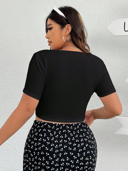 EZwear Plus Size Round Neck Short Sleeve T-Shirt With Tight Fit And Asymmetric Hemline For Summer Casual Wear