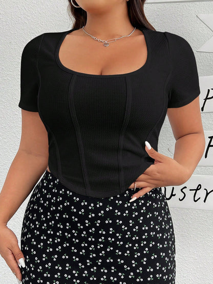 EZwear Plus Size Round Neck Short Sleeve T-Shirt With Tight Fit And Asymmetric Hemline For Summer Casual Wear