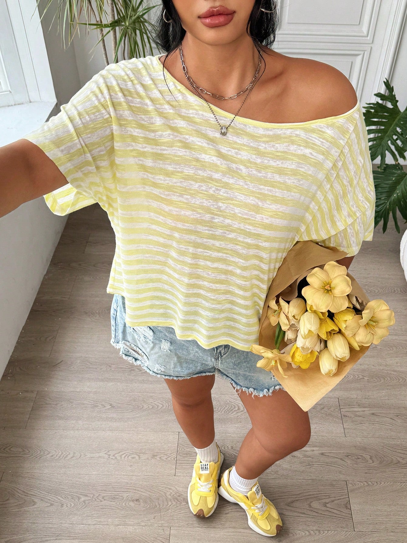 EZwear Women's Casual Minimalist Print Off-Shoulder Loose Short Sleeve T-Shirt Plus Size T-Shirt