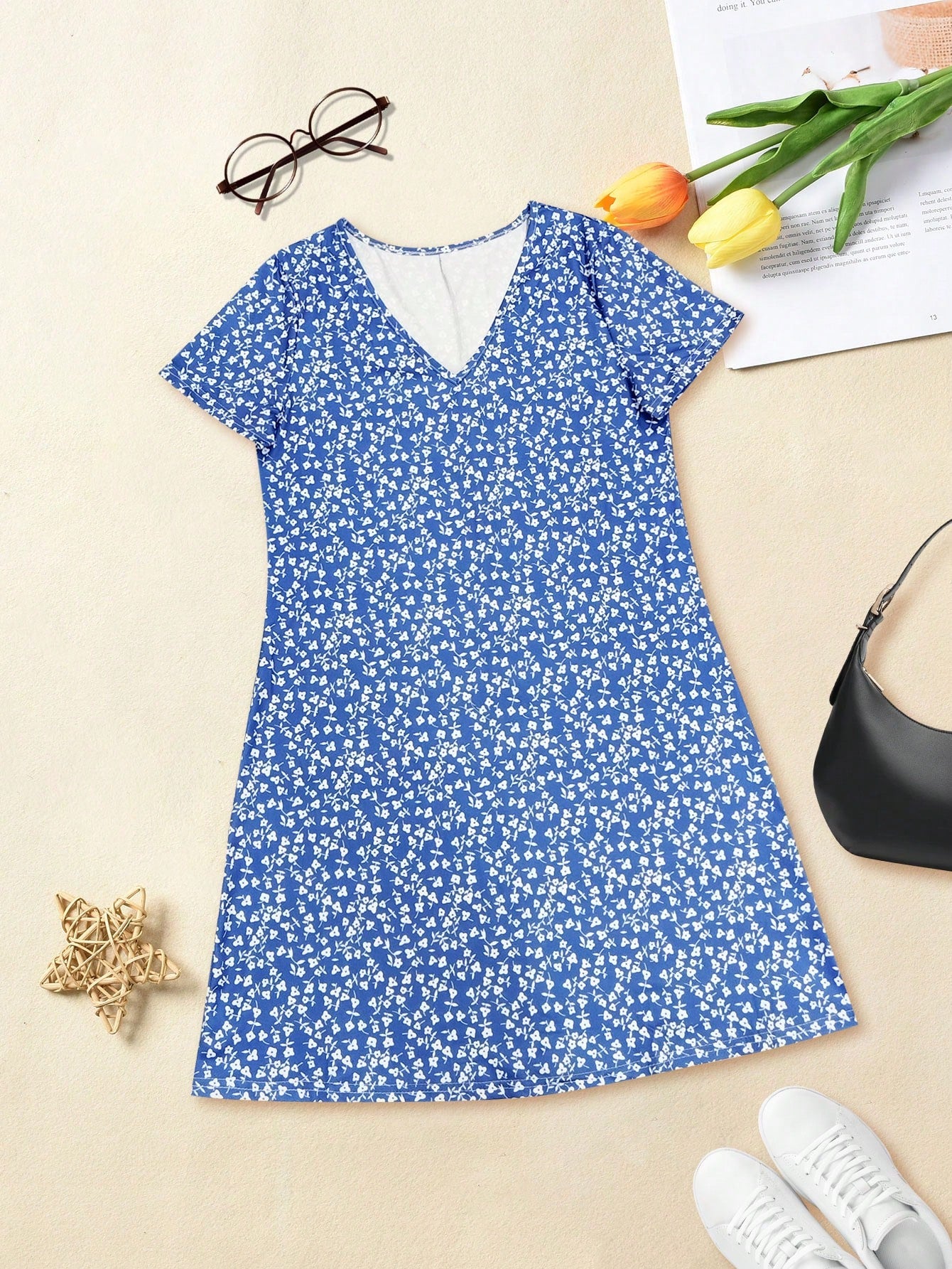 Fashionable Casual Vacation Style Lightweight Elegant Ditsy Floral Short Sleeve Dress, Versatile For Mother's Day, Outdoor, Home, Travel, Office Wear Summer