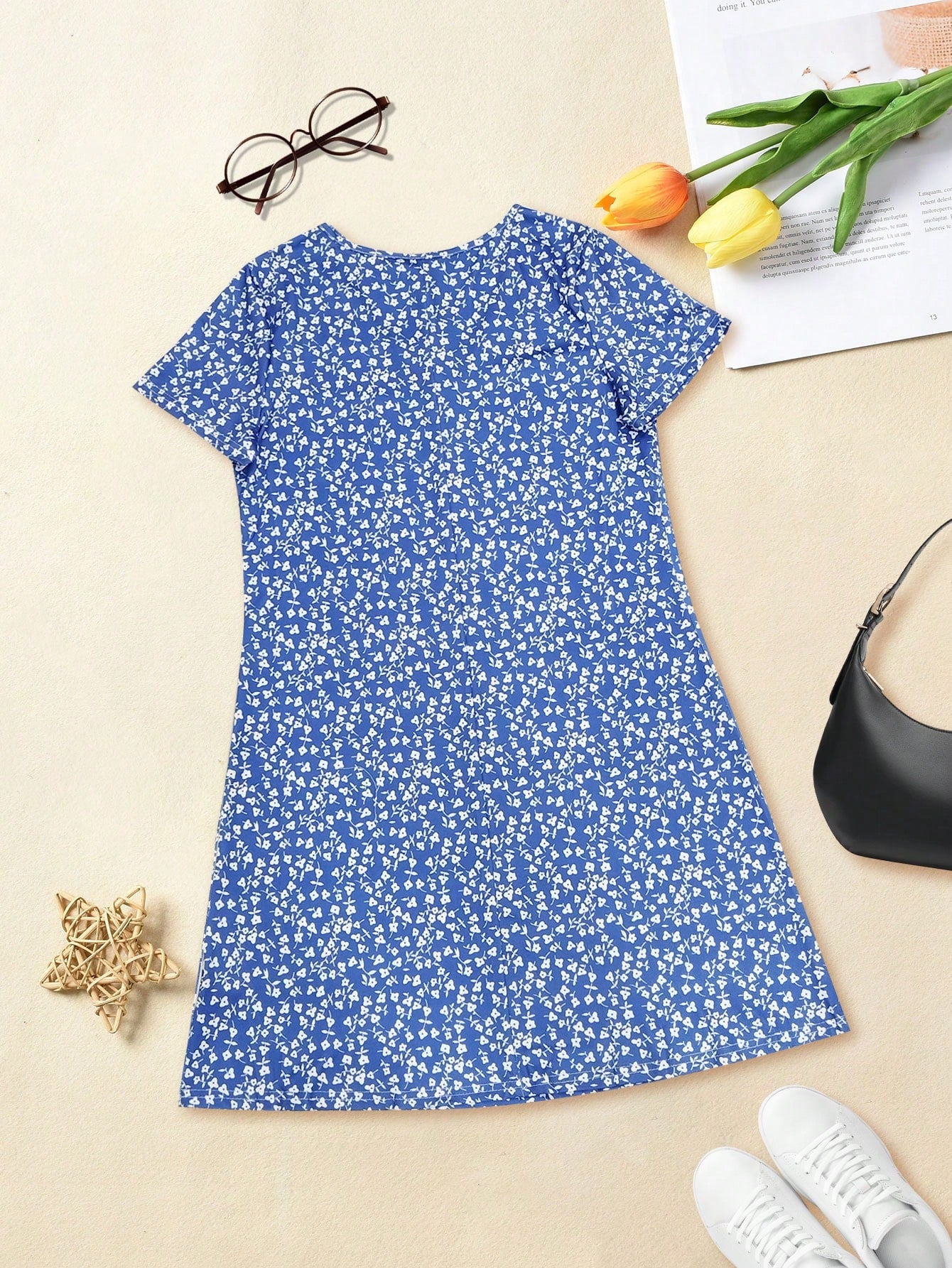 Fashionable Casual Vacation Style Lightweight Elegant Ditsy Floral Short Sleeve Dress, Versatile For Mother's Day, Outdoor, Home, Travel, Office Wear Summer