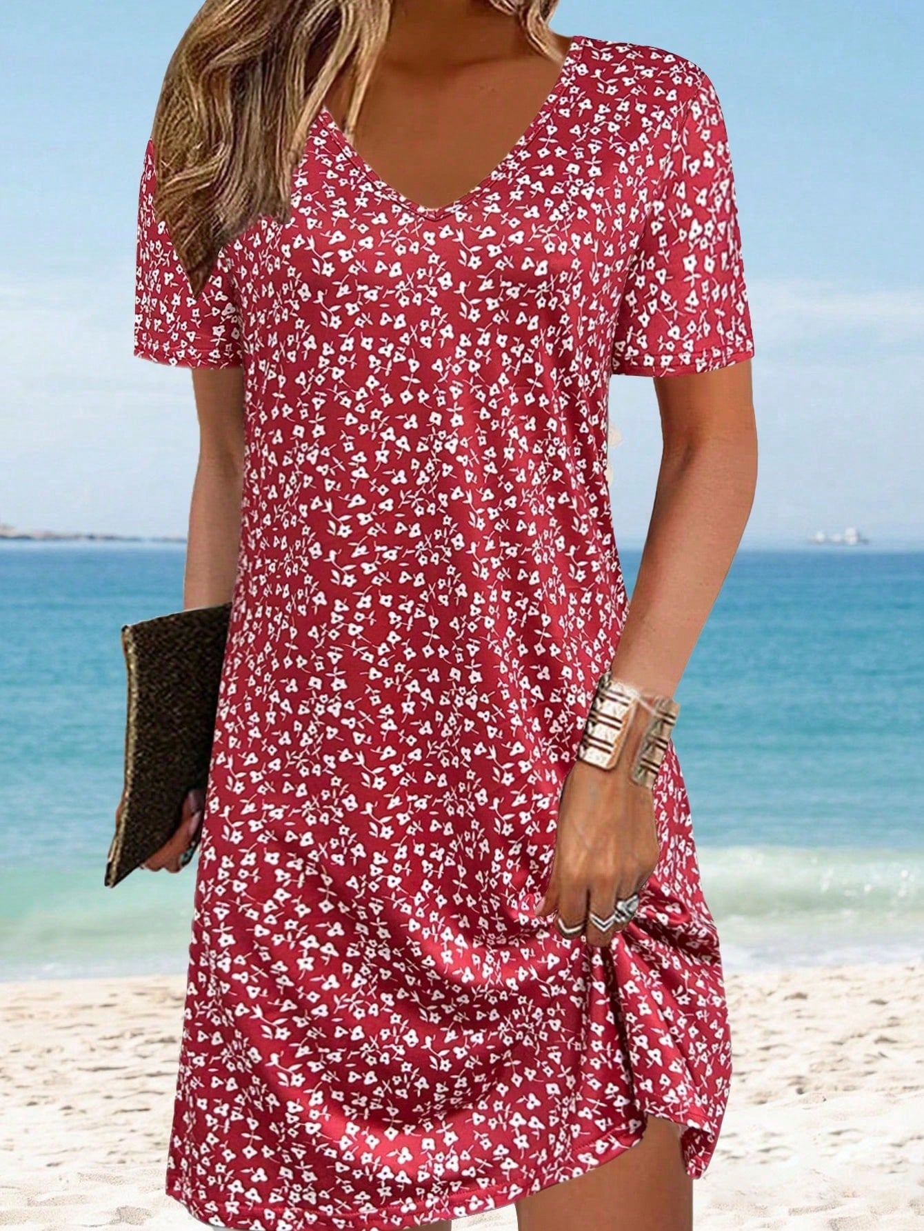 Fashionable Casual Vacation Style Lightweight Elegant Ditsy Floral Short Sleeve Dress, Versatile For Mother's Day, Outdoor, Home, Travel, Office Wear Summer
