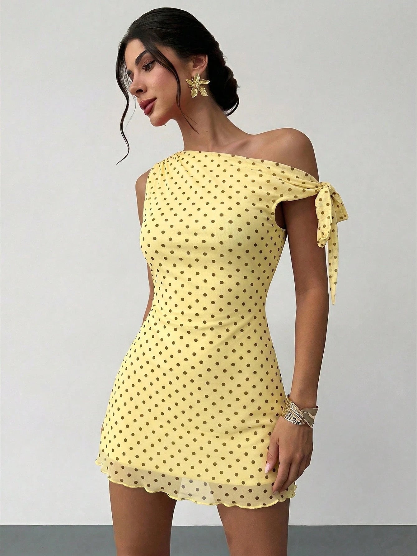 Firerie Women's Cute Polka Dot Yellow Summer Tea Party Mini Dress, Elegant Asymmetrical Off-Shoulder Mesh Retro Vacation Beachwear,Graduation Prom Dress