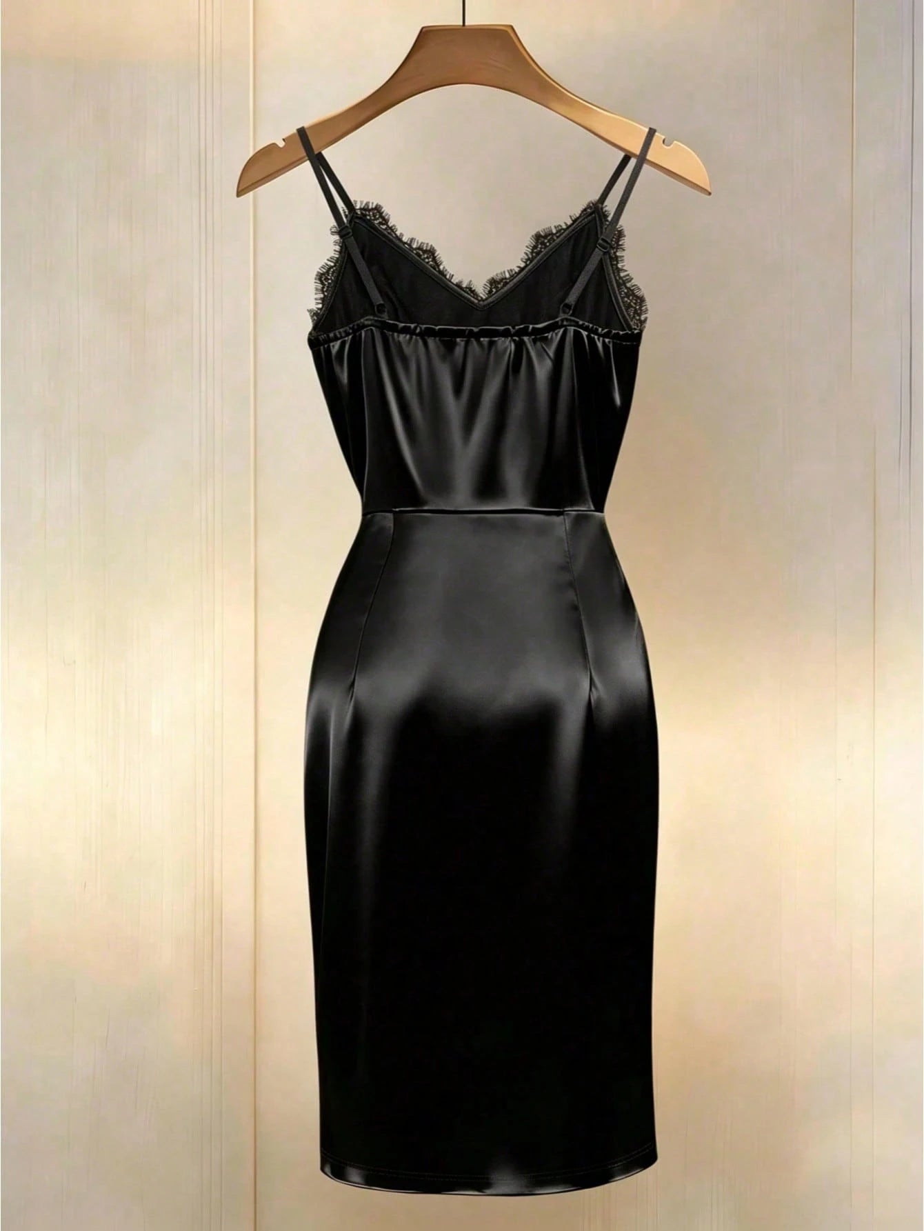 Franclia Women's Summer Elegant Black Satin Dress,V-Neck Sleeveless Mid-Length A-Line Date Night Party Outfit,Ruffle Trim Asymmetric Hem Slit Holiday