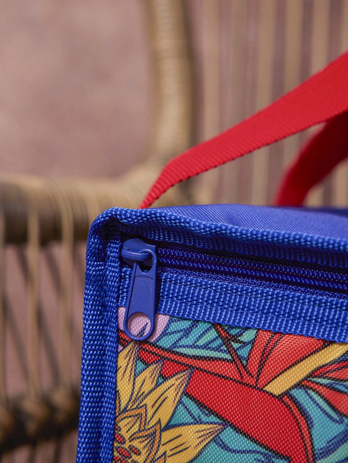 Frida Kahlo X 1 Art Printed Insulated Lunch Bag To Keep Food Warm Or Cold, Picnic Bag, Large Capacity, Holds Lunch Boxes And Drinks, Suitable For Picnic, Camping, Travel, Family, Family, Student