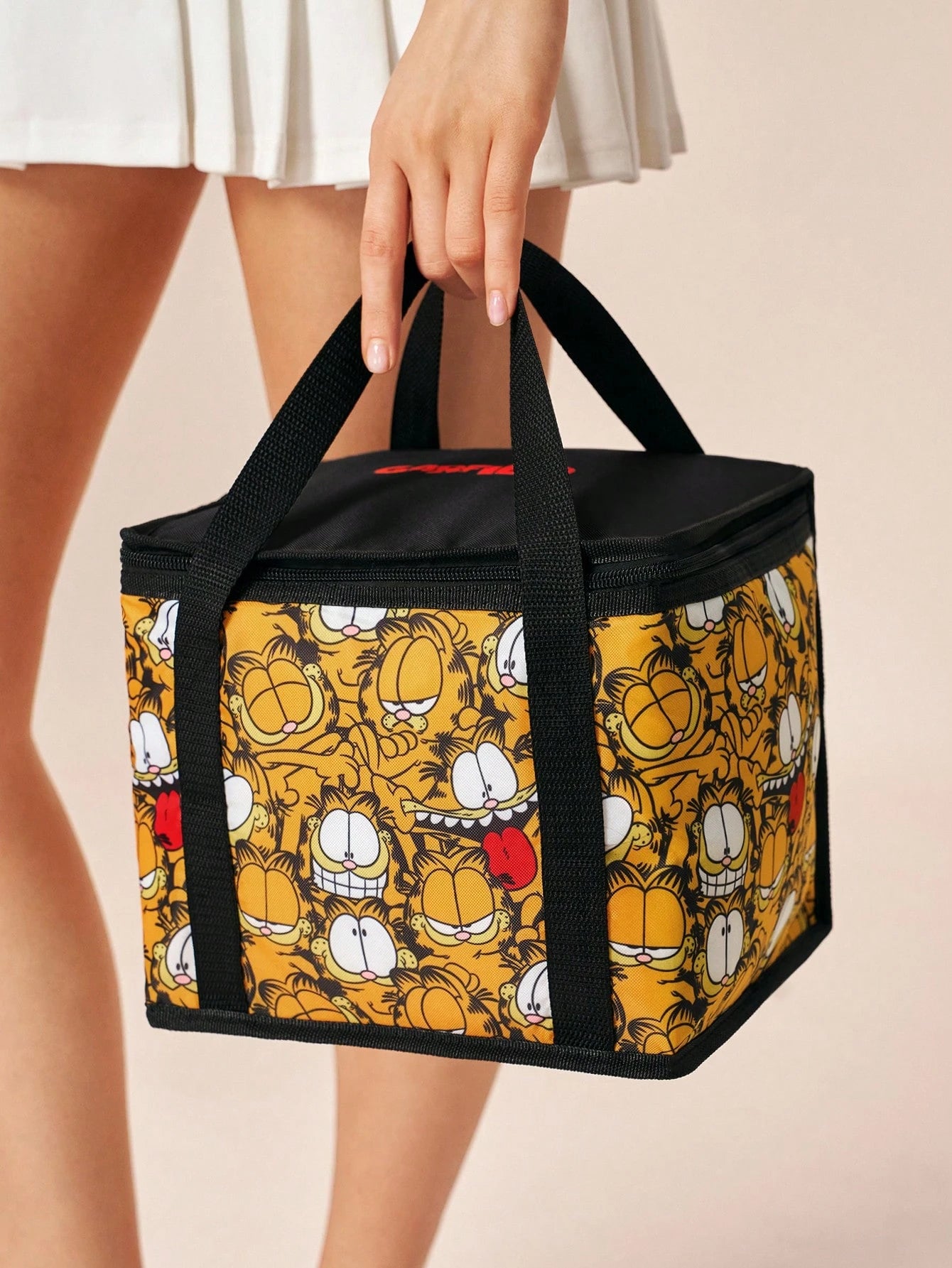 GARFIELD| 1 Cartoon Character Printed Thermal Insulation Lunch Bag, Which Can Be Kept Warm Or Cold, Picnic Bag, Large Capacity, Can Hold Lunch Boxes And Drinks, Suitable For Picnic, Camping, Tr