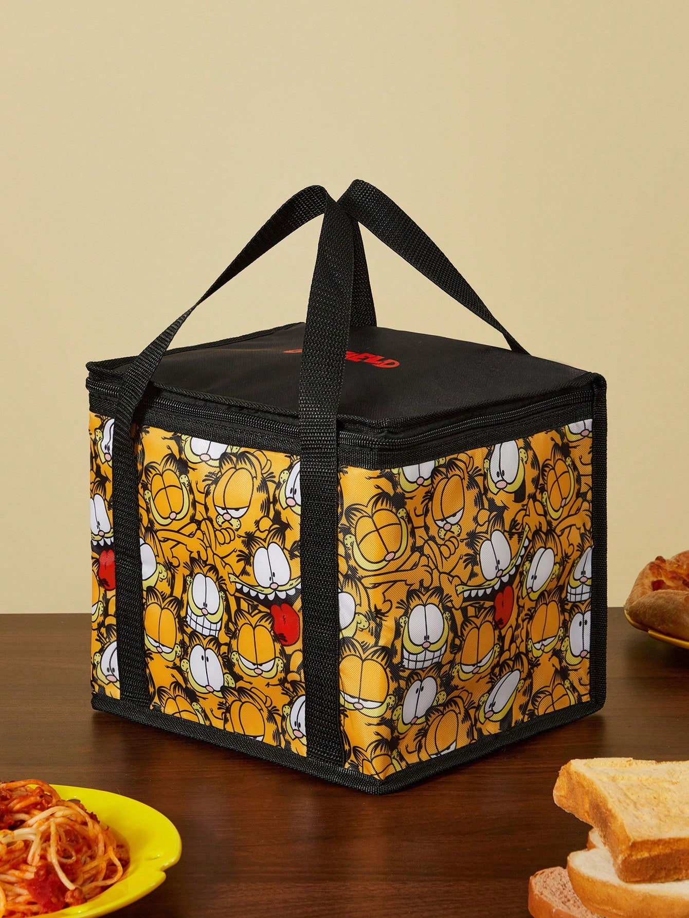 GARFIELD| 1 Cartoon Character Printed Thermal Insulation Lunch Bag, Which Can Be Kept Warm Or Cold, Picnic Bag, Large Capacity, Can Hold Lunch Boxes And Drinks, Suitable For Picnic, Camping, Tr