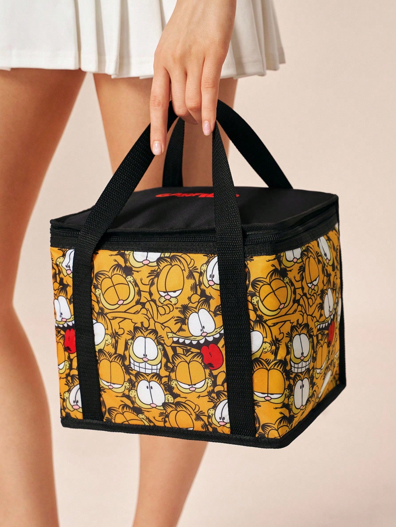 GARFIELD| 1 Cartoon Character Printed Thermal Insulation Lunch Bag, Which Can Be Kept Warm Or Cold, Picnic Bag, Large Capacity, Can Hold Lunch Boxes And Drinks, Suitable For Picnic, Camping, Tr