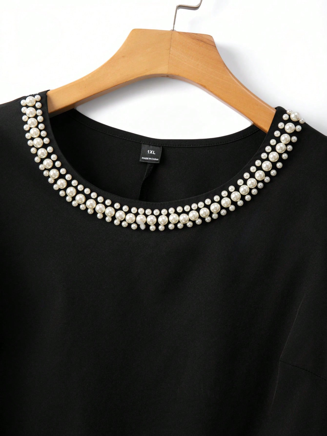 GlowEve CURVE Plus Size Women Crew Neck Faux Pearl Decor Casual Versatile Daily Wear Blouse