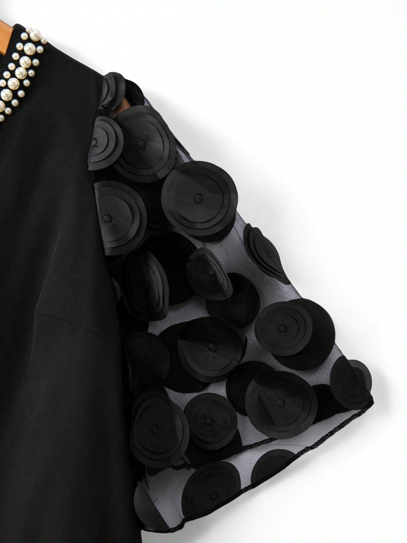 GlowEve CURVE Plus Size Women Crew Neck Faux Pearl Decor Casual Versatile Daily Wear Blouse