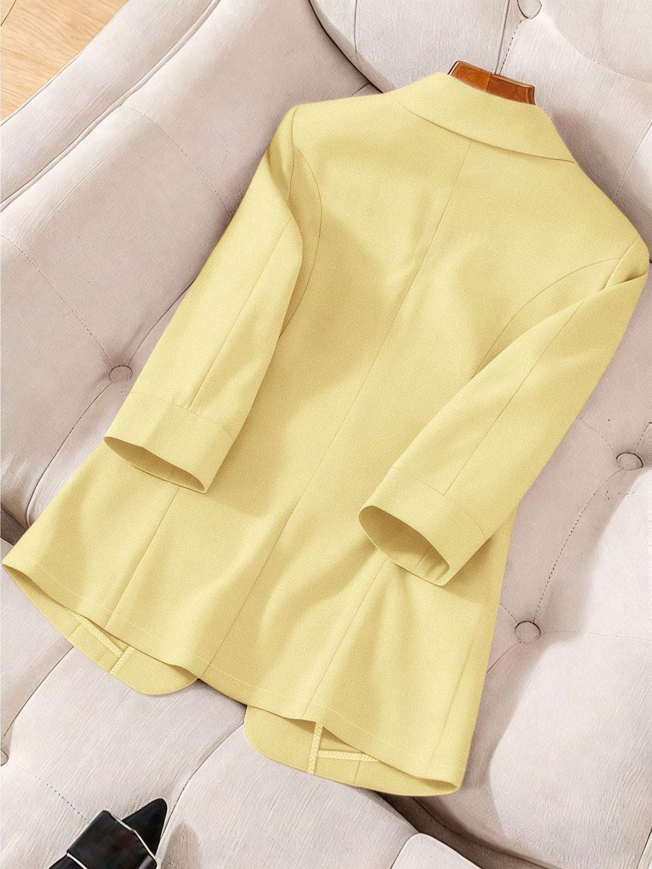 GlowEve CURVE Plus Size Women Solid Color Lapel NeckSingle-Breasted Casual Jacket Fall
