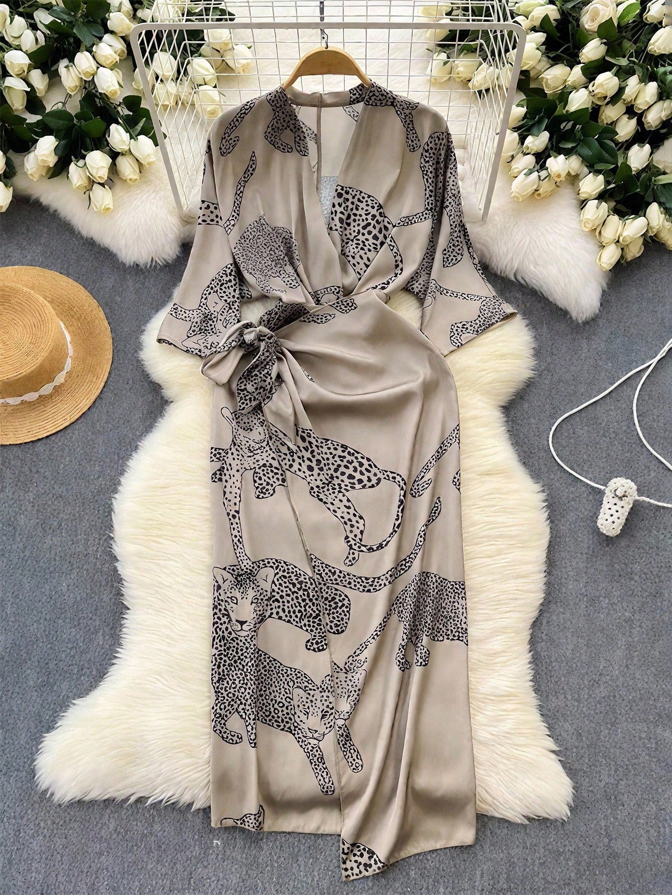 GlowEve Women's Elegant V-Neck Criss-Cross Tie Bow Leopard Animal Print Long Sleeve Midi Dress, Versatile For Commute, Vacation And All Seasons