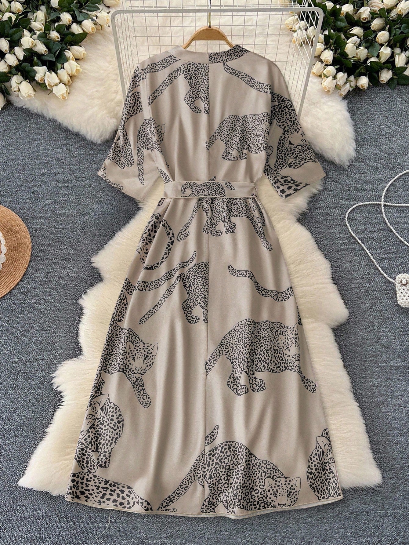 GlowEve Women's Elegant V-Neck Criss-Cross Tie Bow Leopard Animal Print Long Sleeve Midi Dress, Versatile For Commute, Vacation And All Seasons