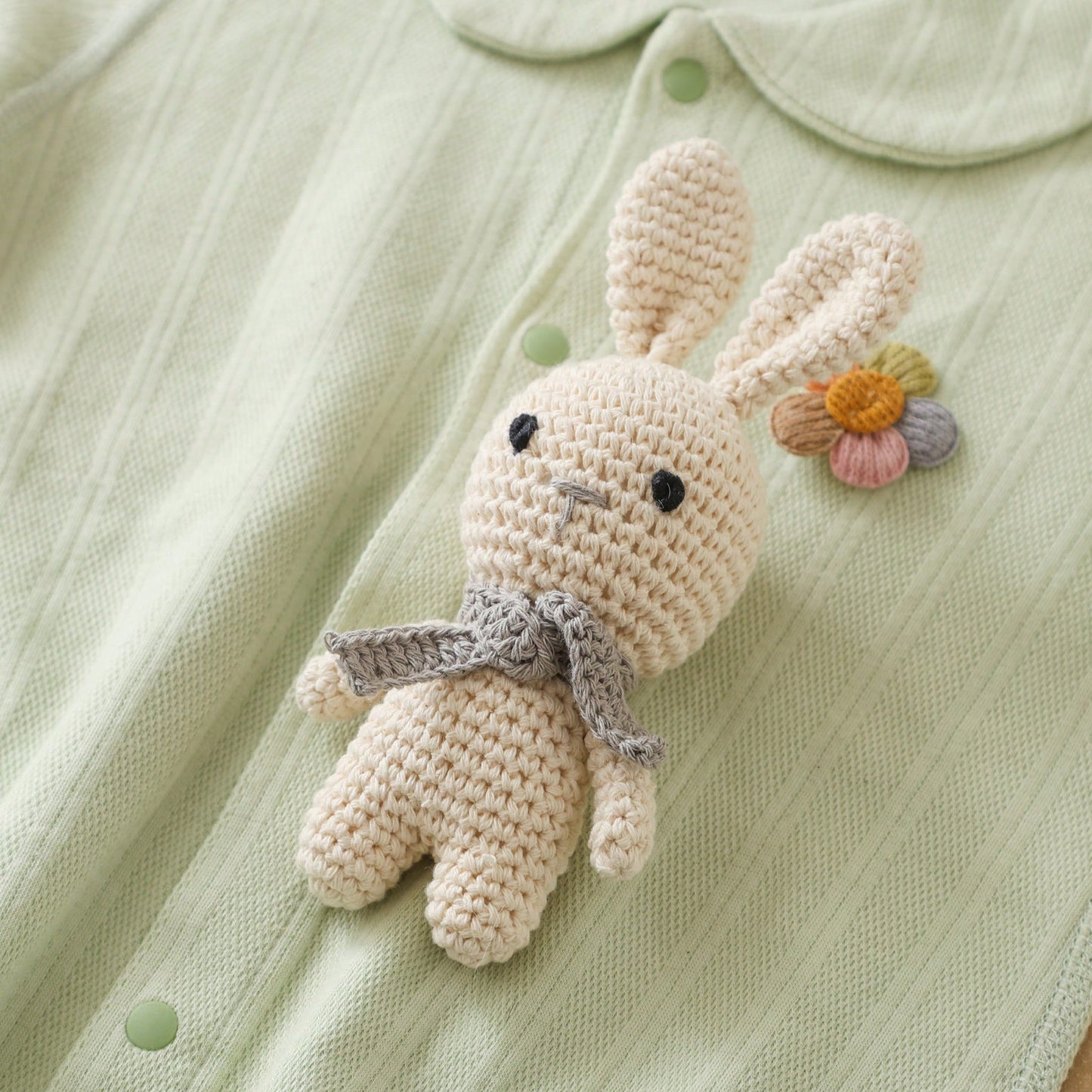 Handmade Gray Scarf With Rabbit Rattle, Soft Knitted Toy, Suitable For Infants And Children, Perfect Gift For Christmas, Halloween, Thanksgiving