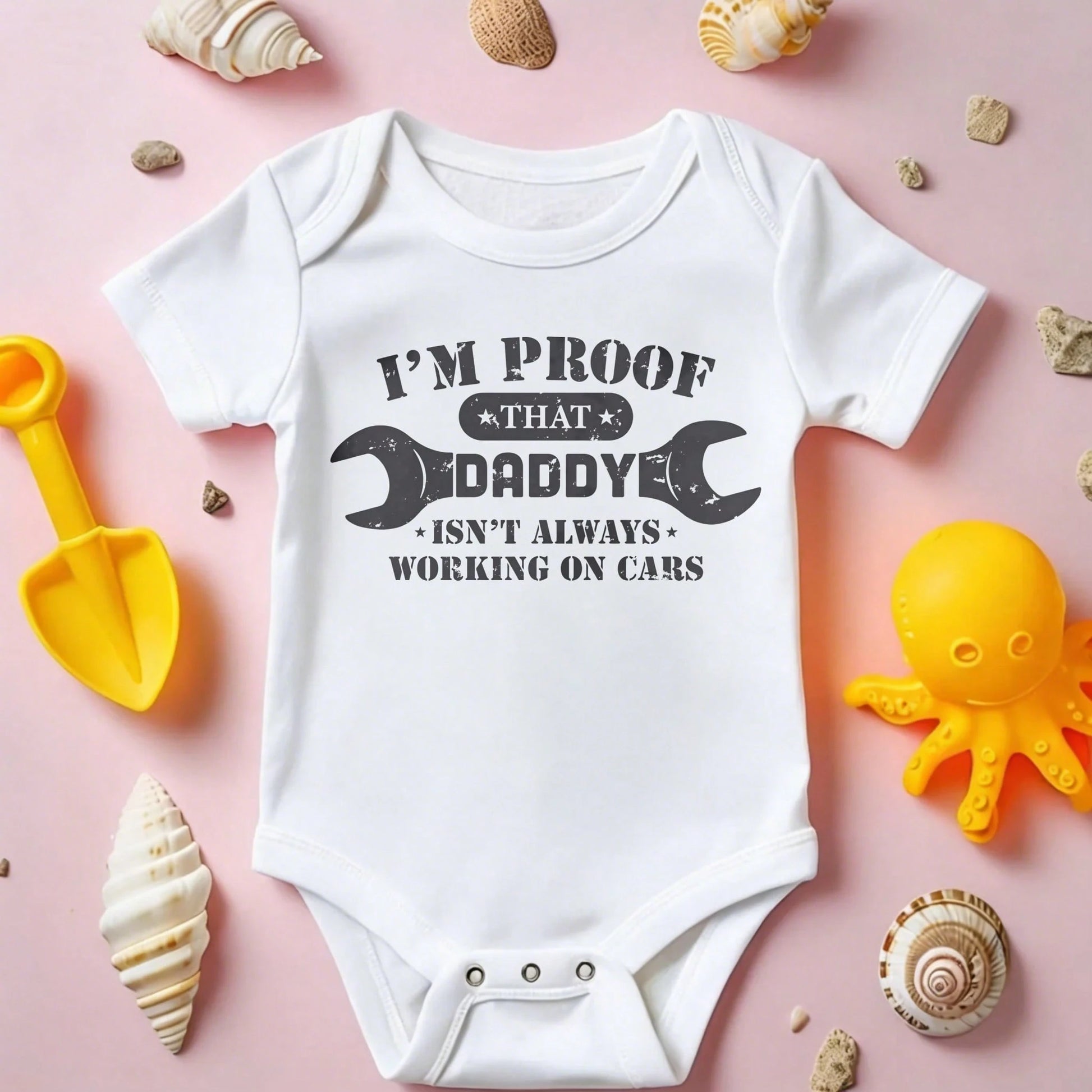 I'm Proof That Daddy Isn't Always Working On Cars Print Baby Short Sleeve Baby One-Piece Casual Triangle Style Romper Baby Bodysuit Skin- Gentle New Parent Gift New Born, Baby Shower Gift New Paren