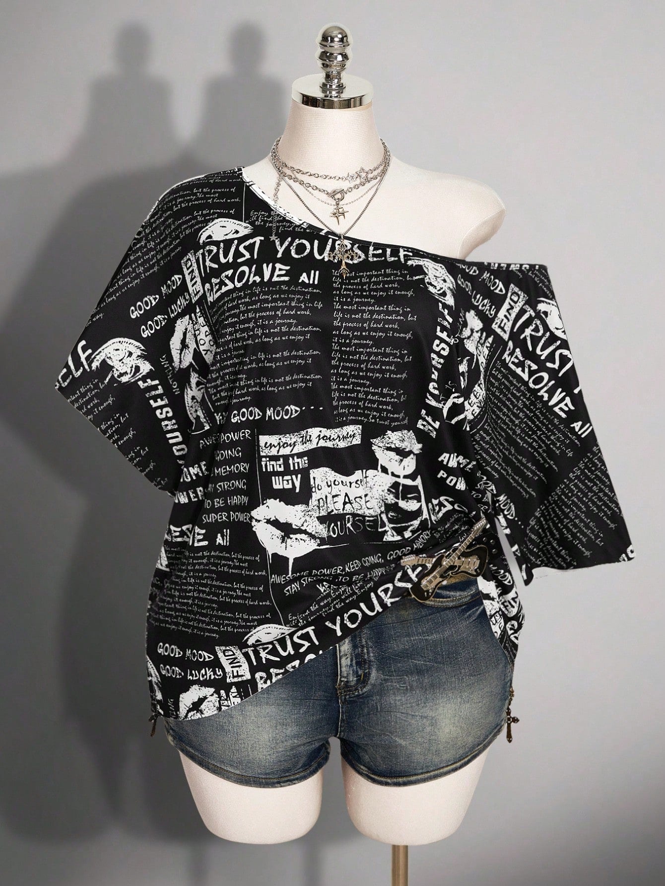 ICON Plus Size Women's Letter Print Contrast Color Asymmetrical Shoulder Sexy Cowboy 90s Grunge T-Shirt Going Out Office Holiday Black And White Summer