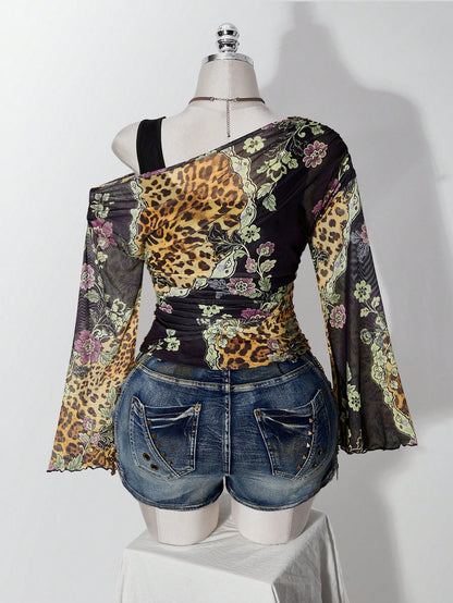 ICON Women's Plus Size New Chinese Style Floral Print Asymmetrical Shoulder Bell Sleeve T-Shirt