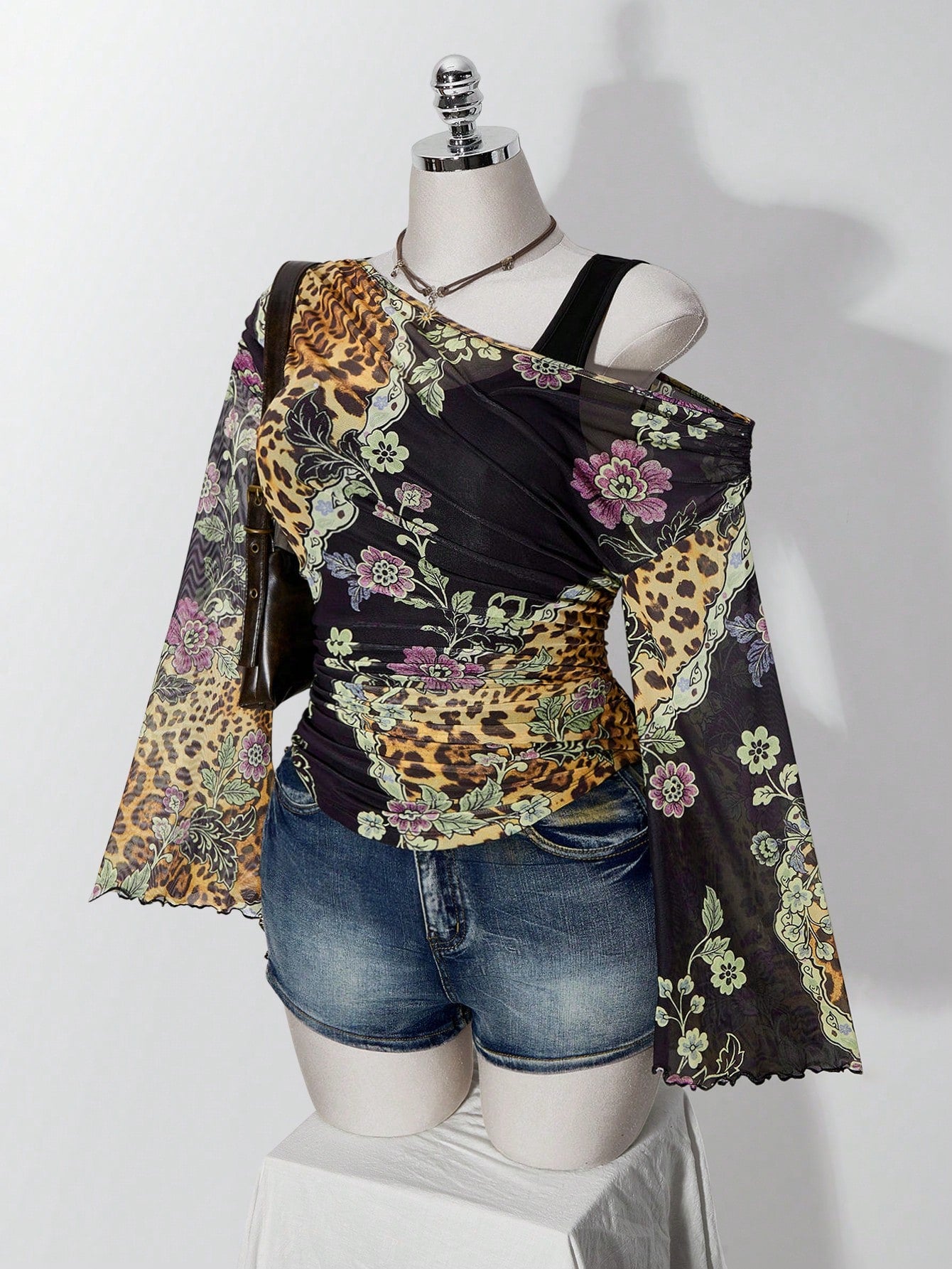 ICON Women's Plus Size New Chinese Style Floral Print Asymmetrical Shoulder Bell Sleeve T-Shirt