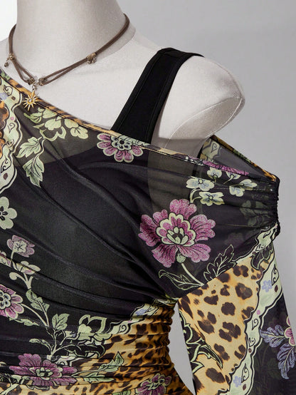 ICON Women's Plus Size New Chinese Style Floral Print Asymmetrical Shoulder Bell Sleeve T-Shirt