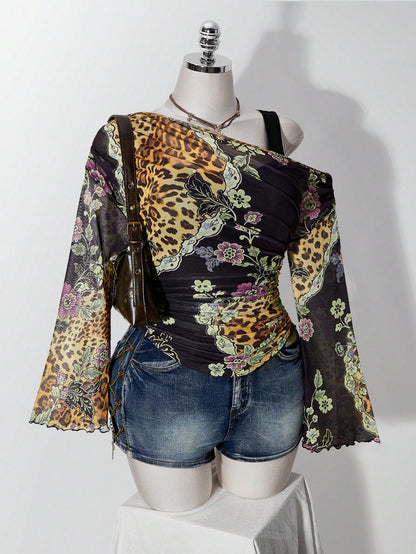 ICON Women's Plus Size New Chinese Style Floral Print Asymmetrical Shoulder Bell Sleeve T-Shirt