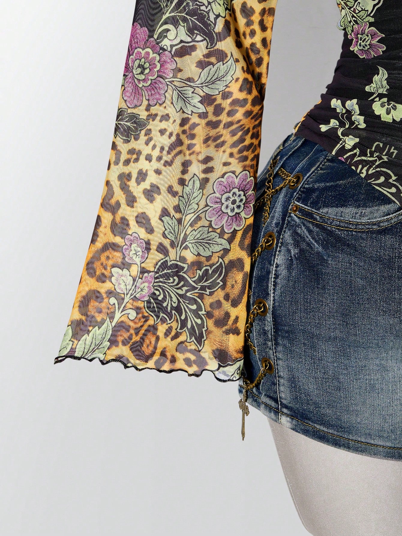 ICON Women's Plus Size New Chinese Style Floral Print Asymmetrical Shoulder Bell Sleeve T-Shirt