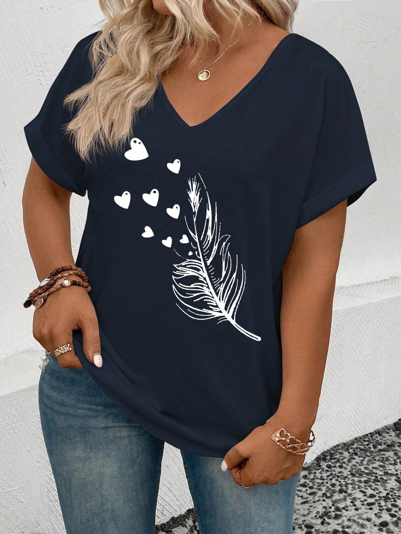 INAWLY Women Plus Size Feather Heart Printed V-Neck Tee With Folded Sleeves, Casual And Versatile Graphic Tee, Summer Top