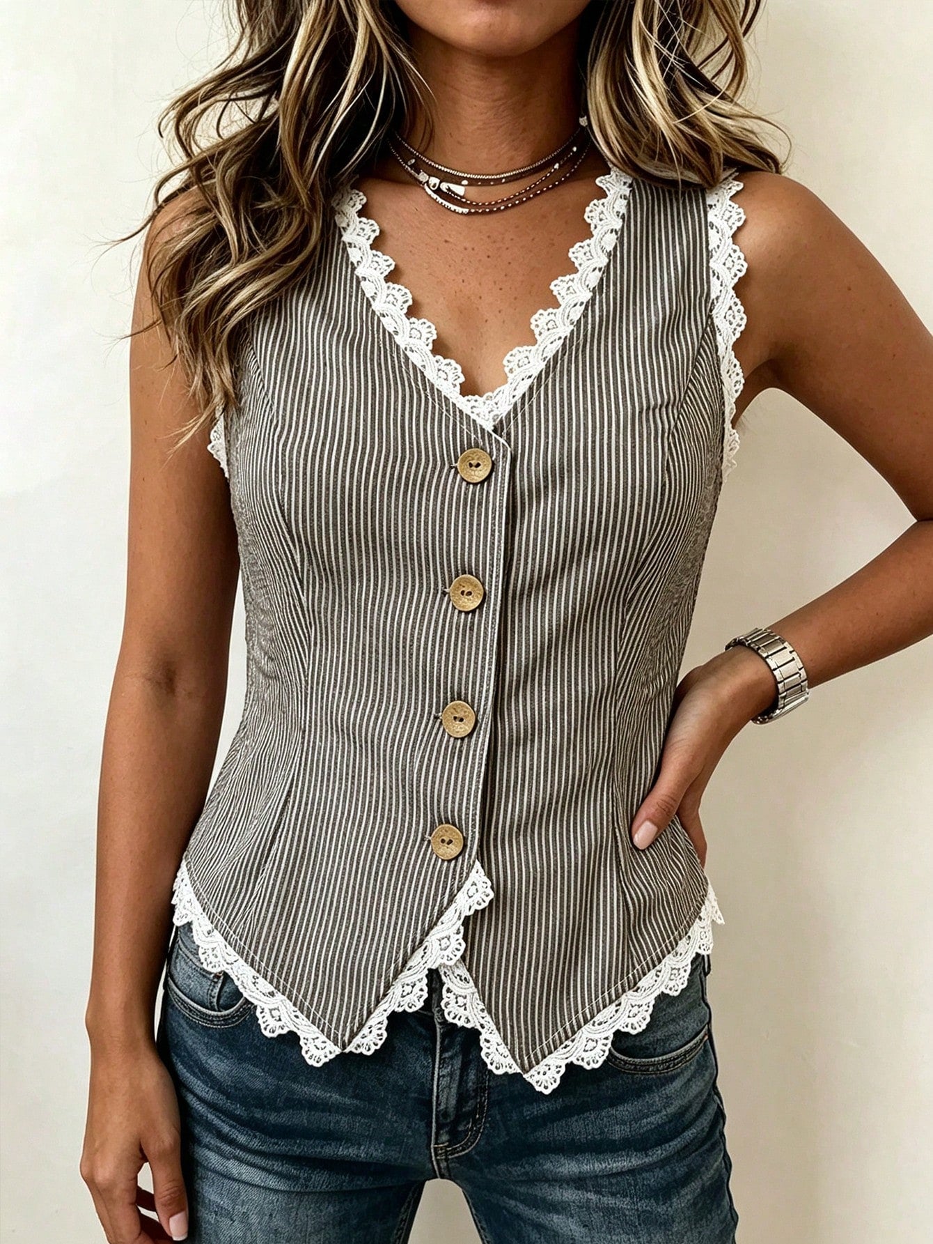 Linhara CURVE Plus Size Women's New Spring/Summer Series/V-Neck, Single Button Design, Lace Decor, No Waist Design, Short Women's Vest Top, Women's Summer Top Vintage Striped Vest Lace Decor V-Neck Si