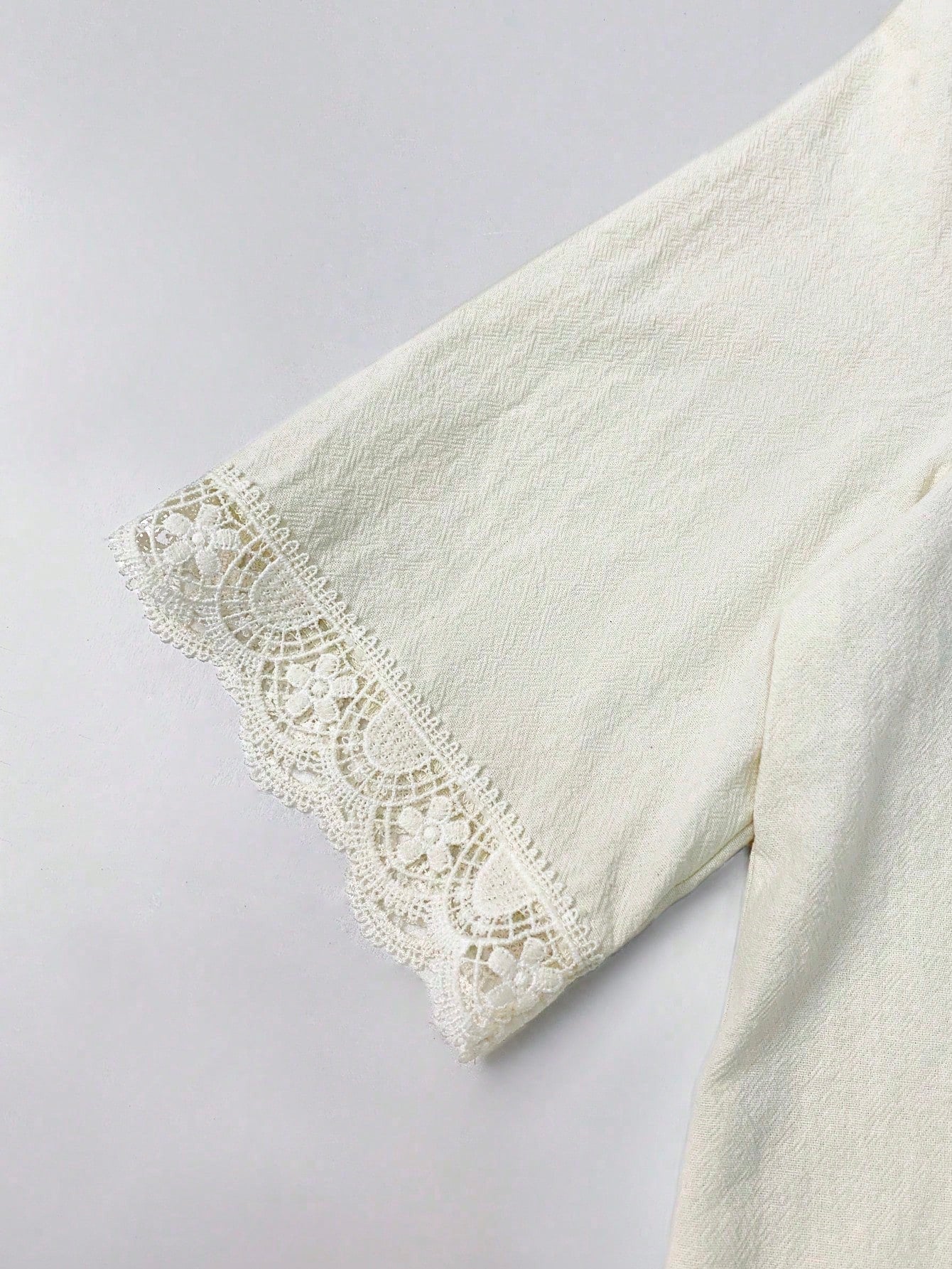 Linhara CURVE Plus-Size Women's Patchwork Lace Casual Autumn Blouse