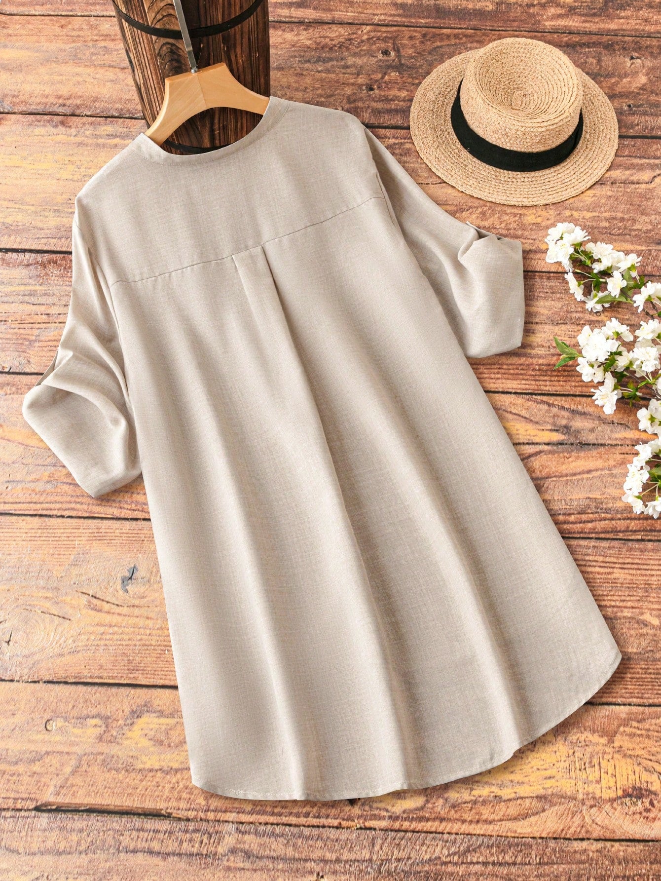 Linhara Plus Size Vacation Casual Solid Color V-Neck Shirt