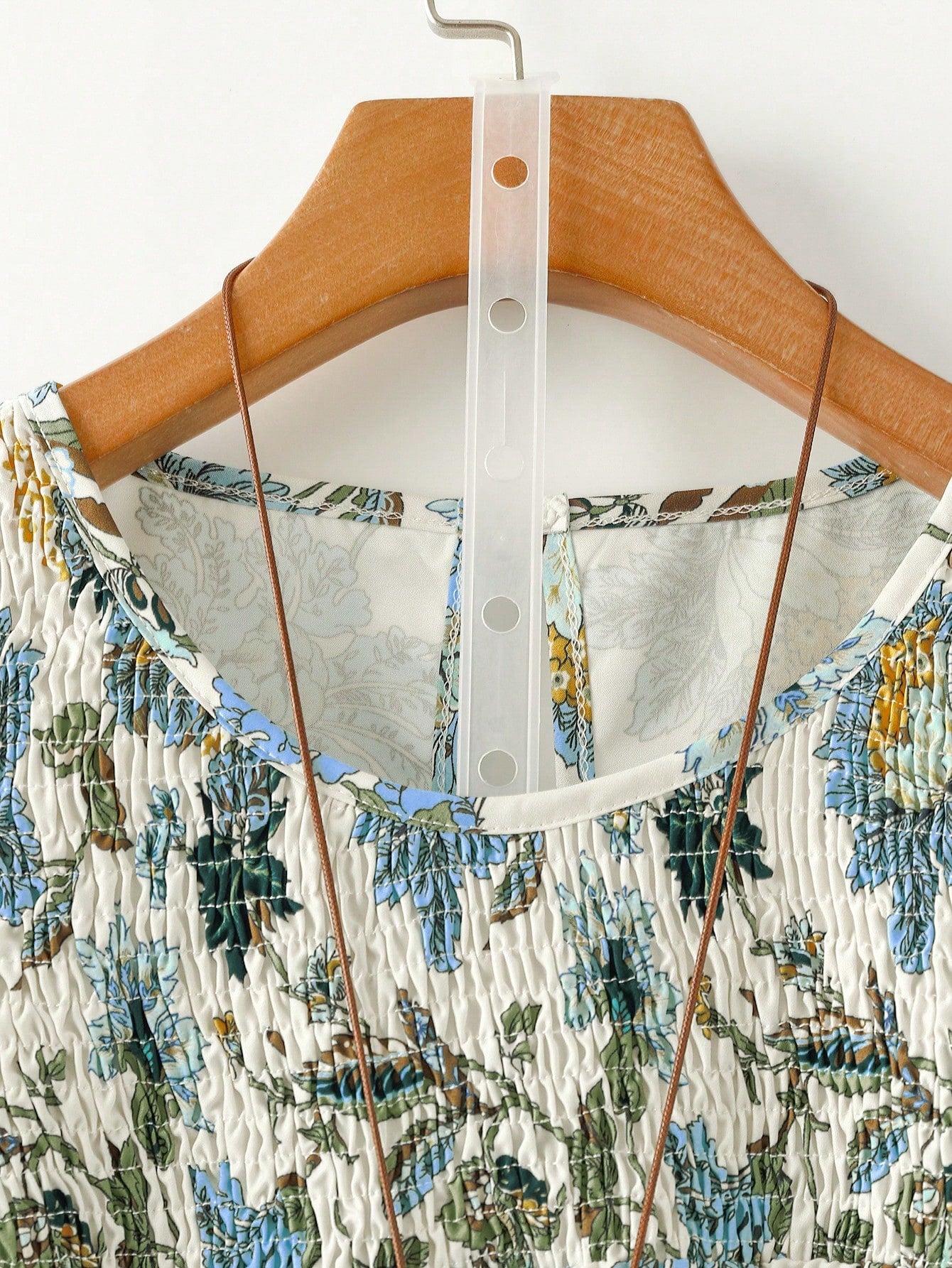 Linhara Plus Size Women's Floral Print Round Neck Double-Layer Sleeve Casual Shirt,White Summer Boho Flowy Vacation Holiday Pleated Vintage Short Blouse Top